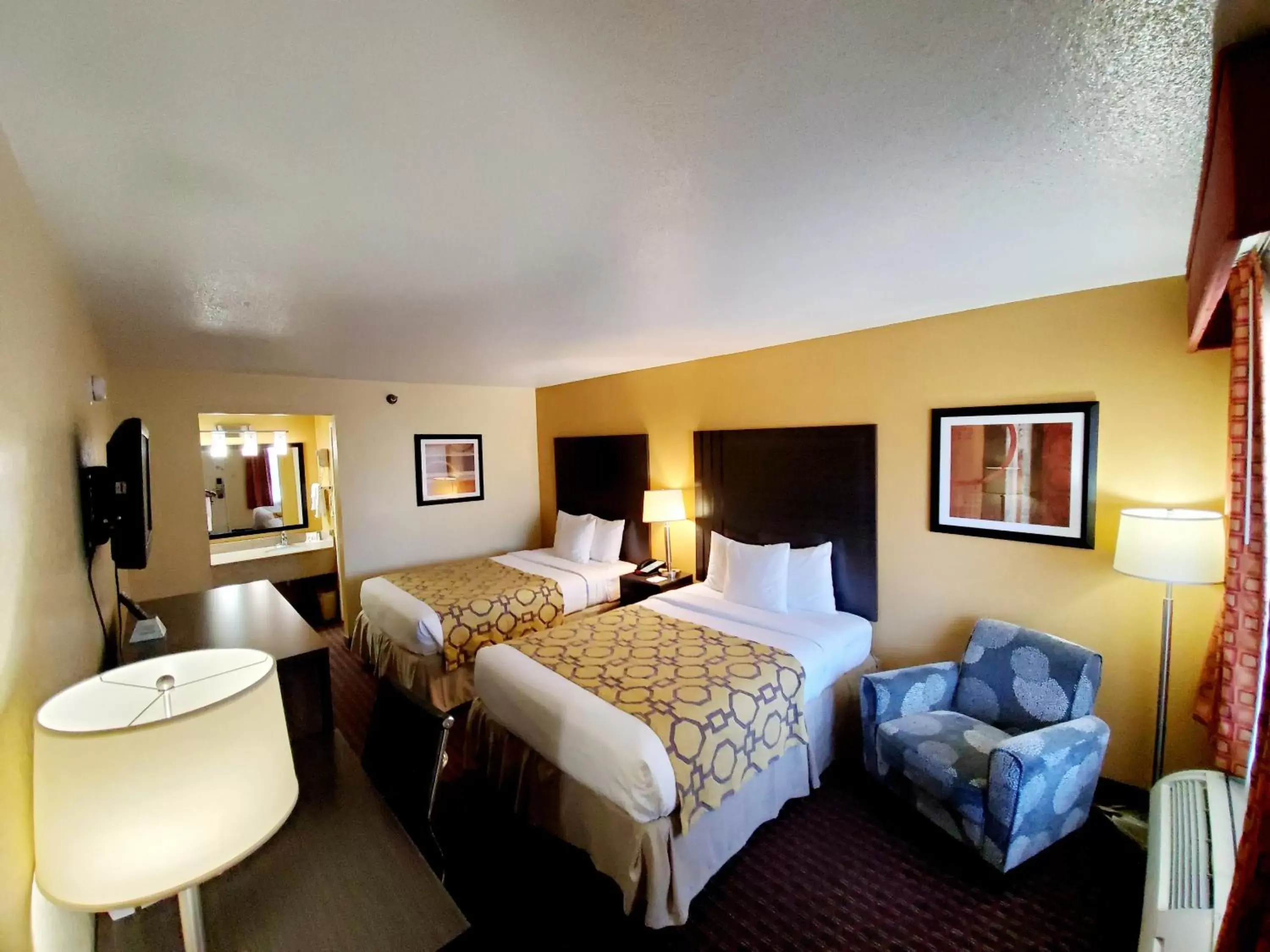 Photo of the whole room, Bed in Baymont by Wyndham Goodlettsville Nashville