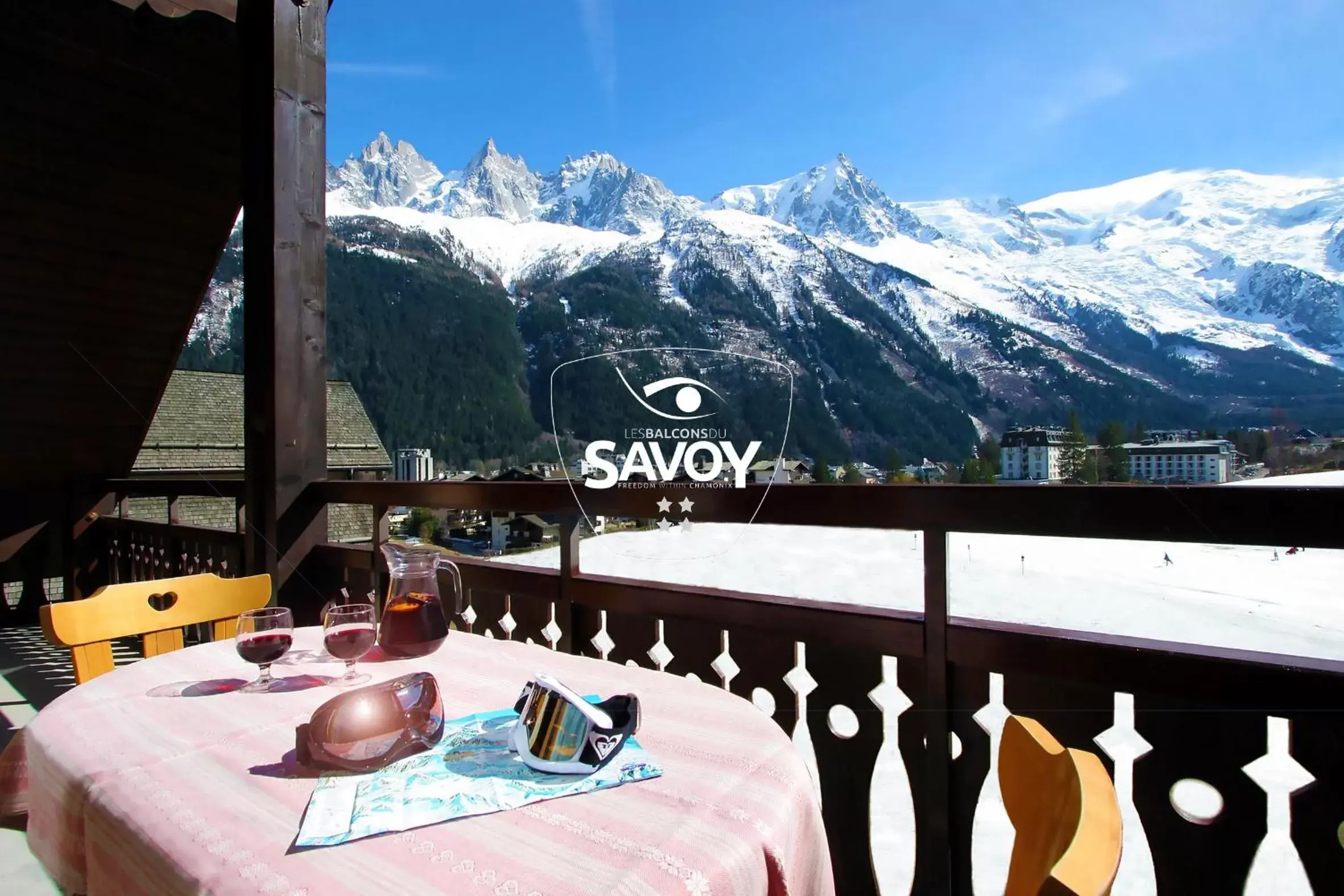 View (from property/room), Mountain View in Les Balcons du Savoy