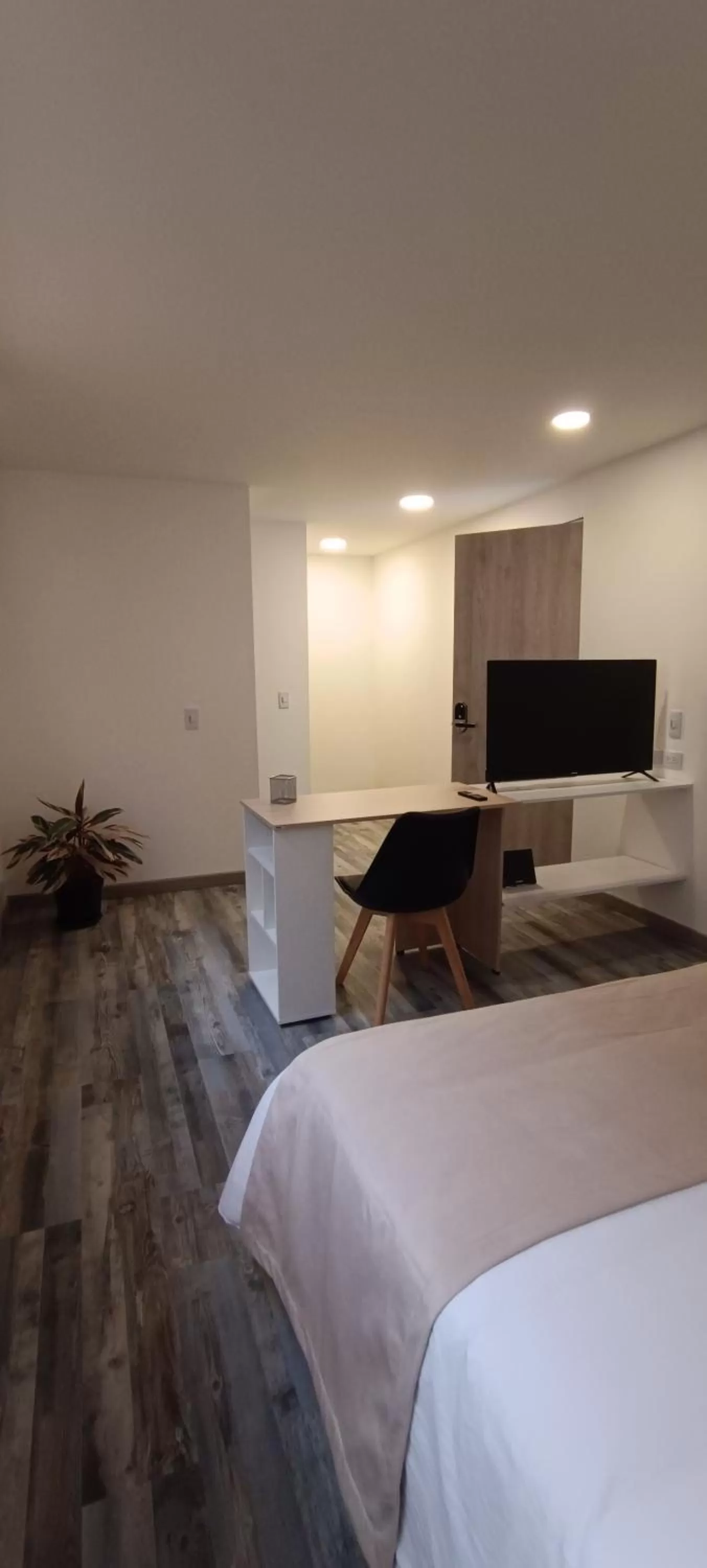TV/Entertainment Center in 86 suites