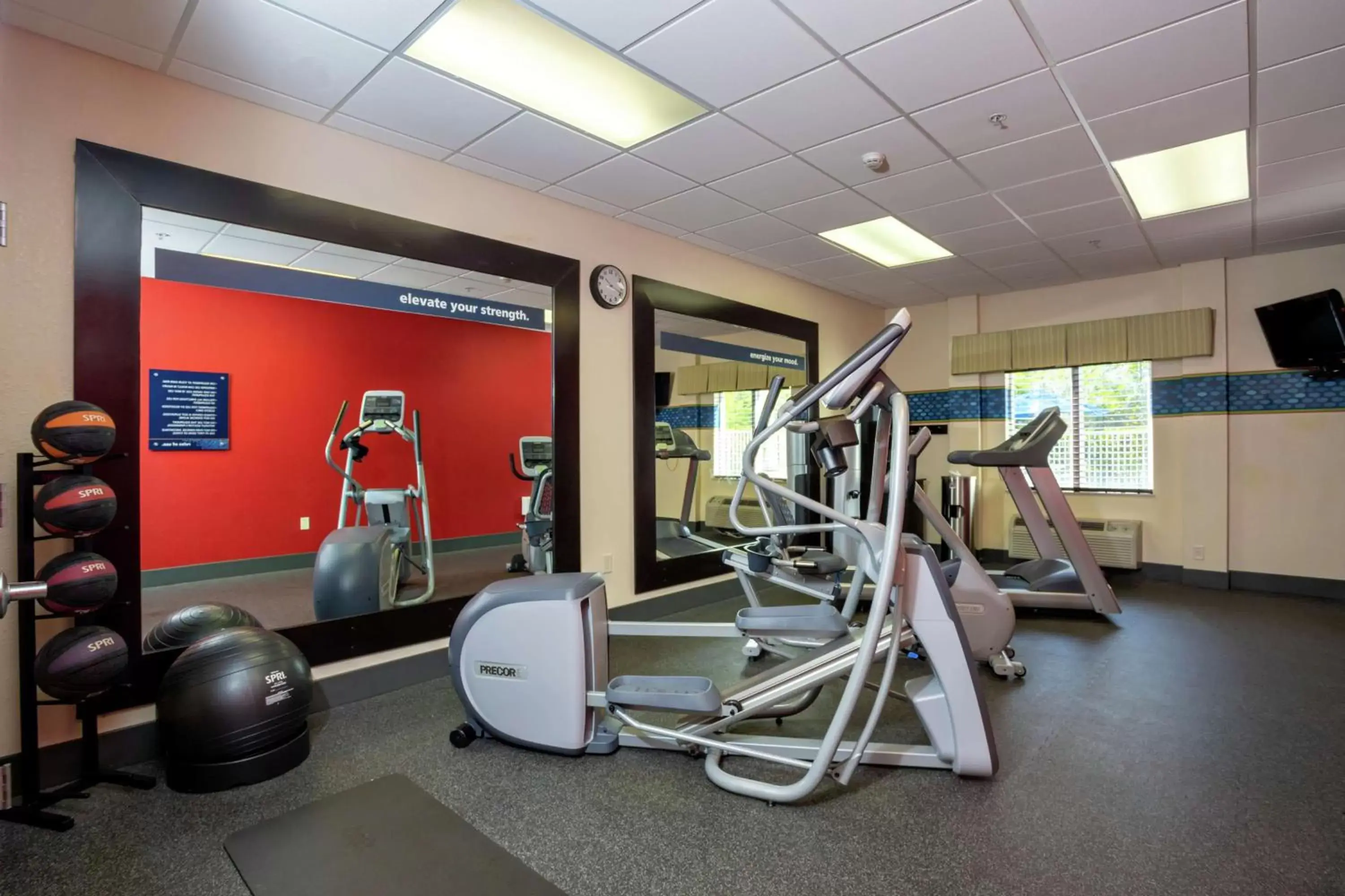 Fitness centre/facilities, Fitness Center/Facilities in Hampton Inn & Suites - Fort Pierce