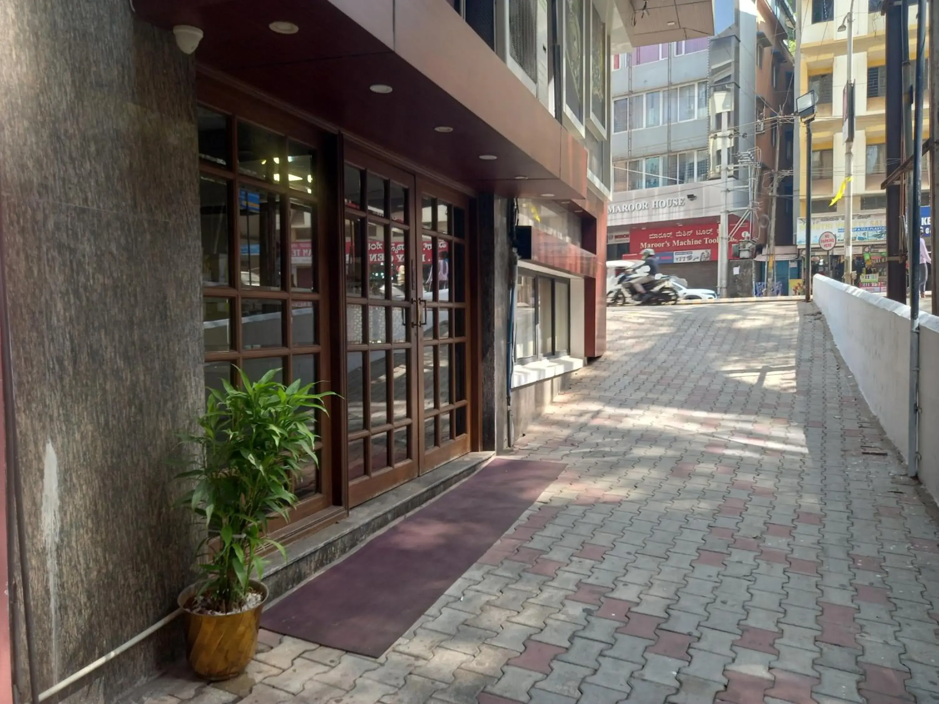 Facade/entrance in Hotel Mangalore International