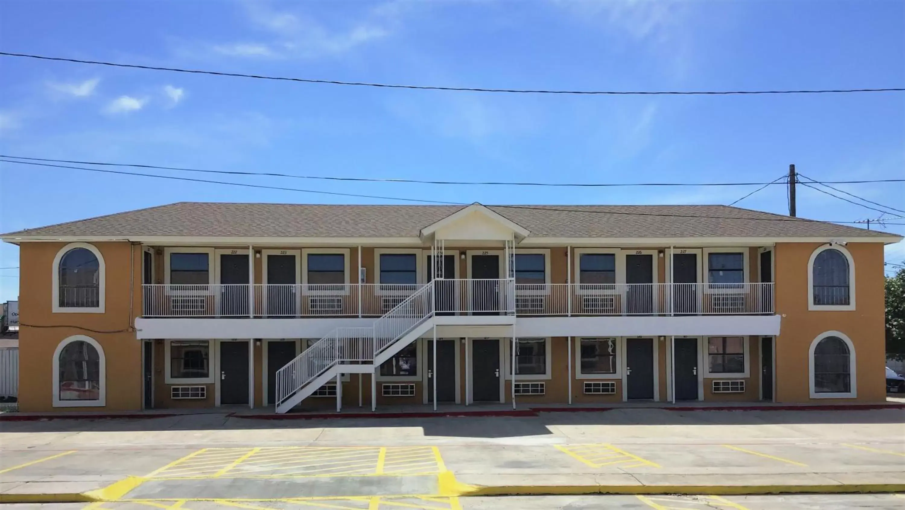 Property Building in Hwy 59 Motel Laredo Medical Center