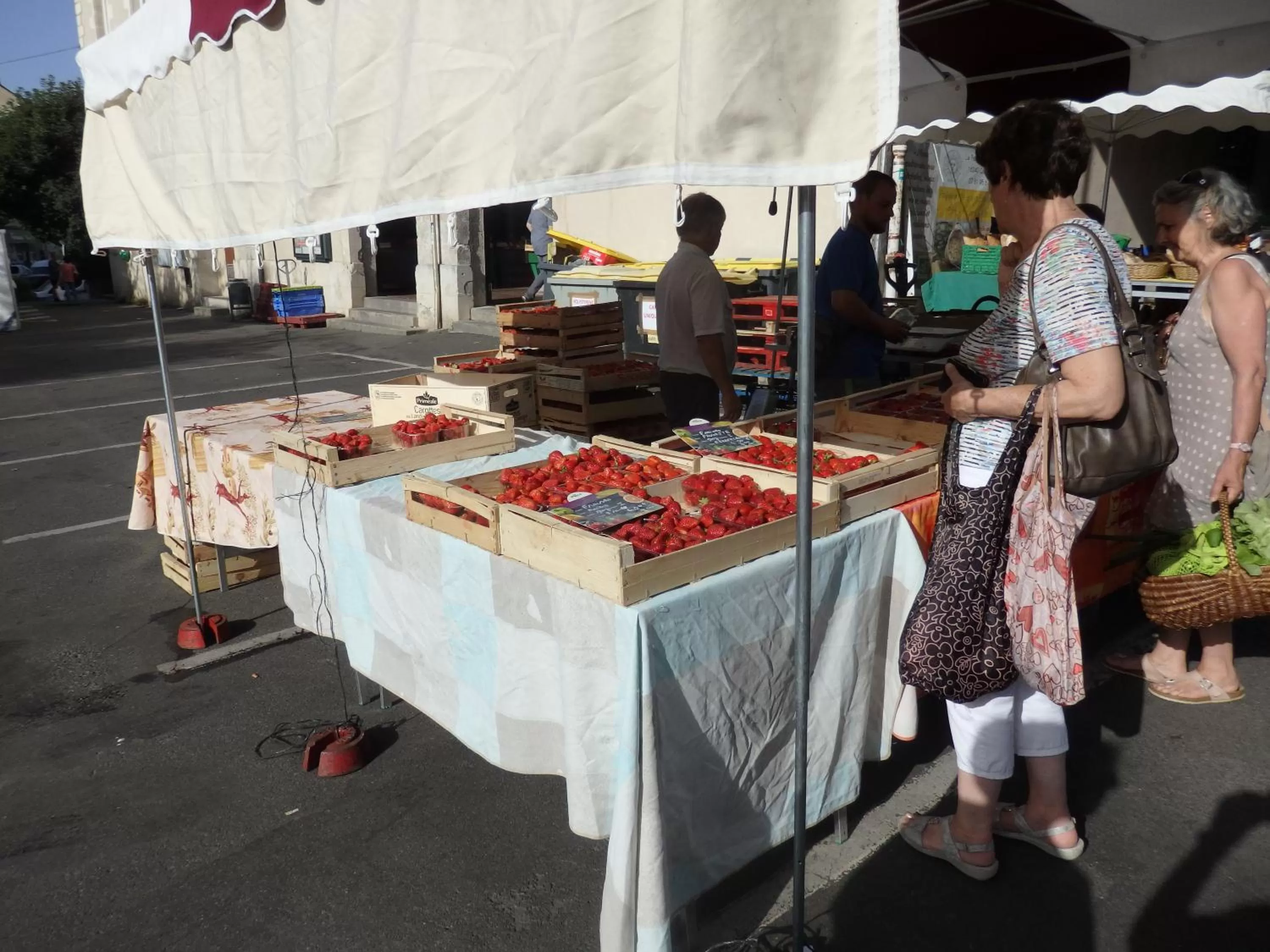 Food and drinks in Le Perroquet Vert