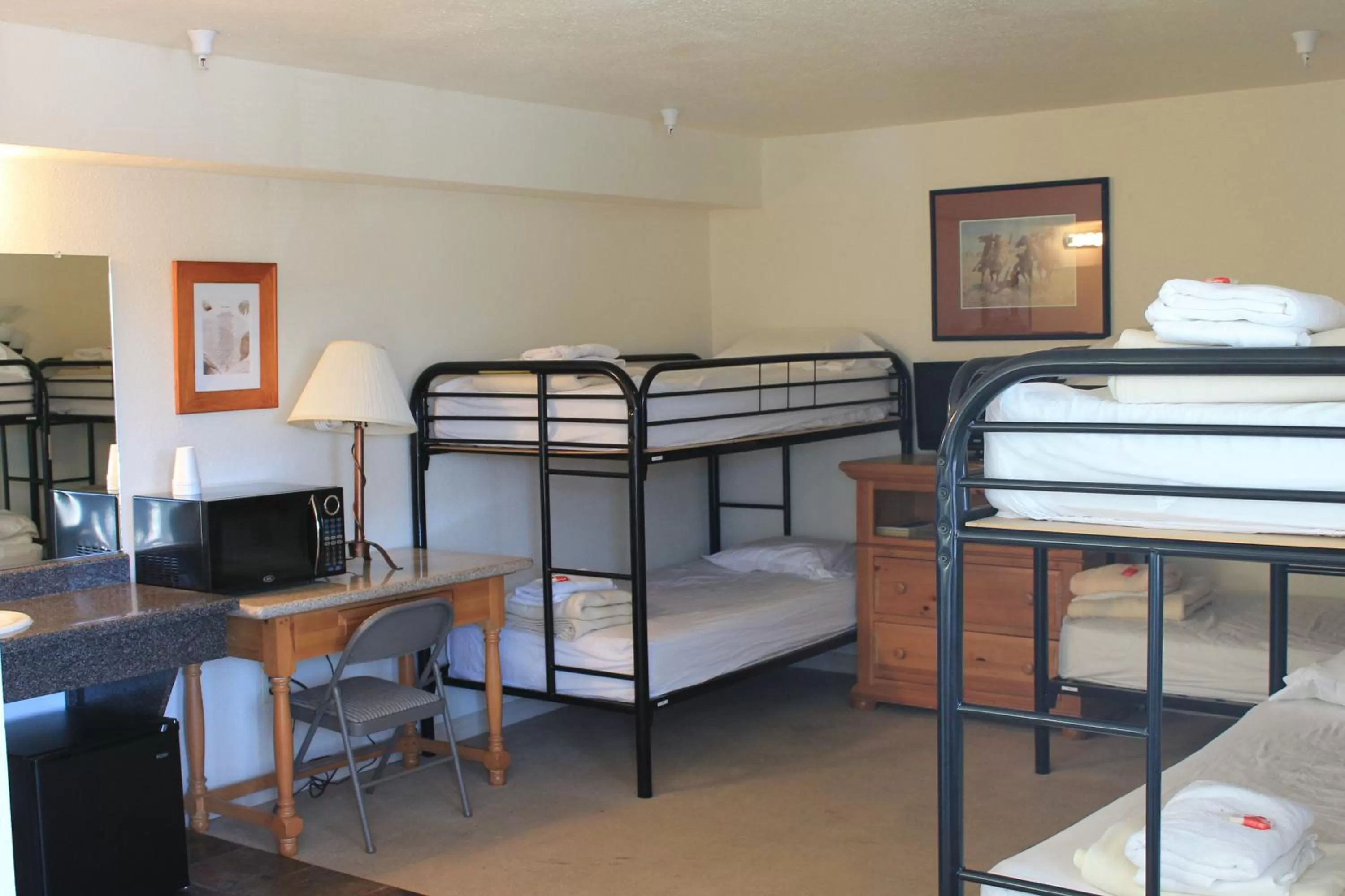 bunk bed, Bed in Whitney Portal Hotel And Hostel