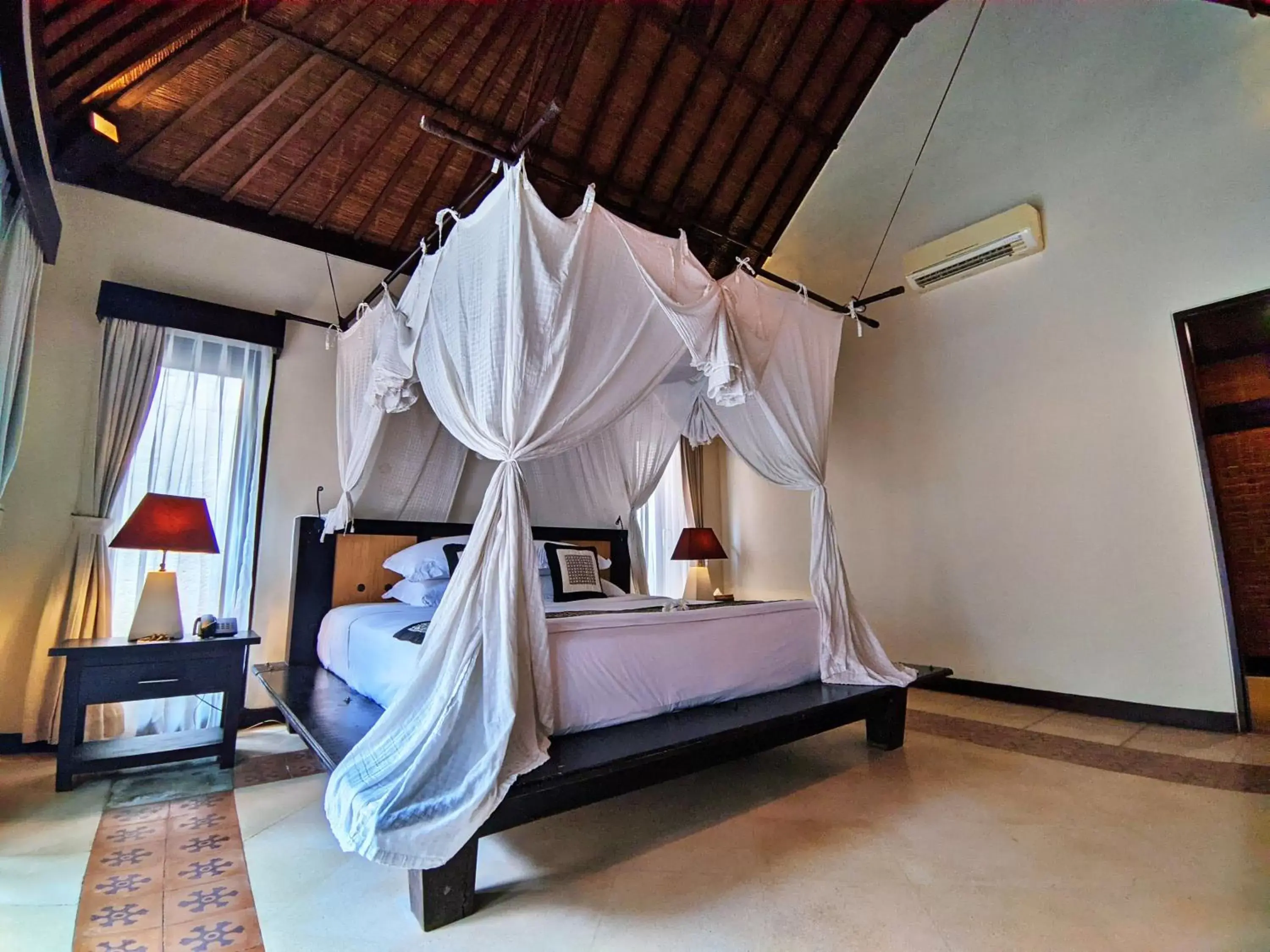 Bed in Barong Resort and Spa