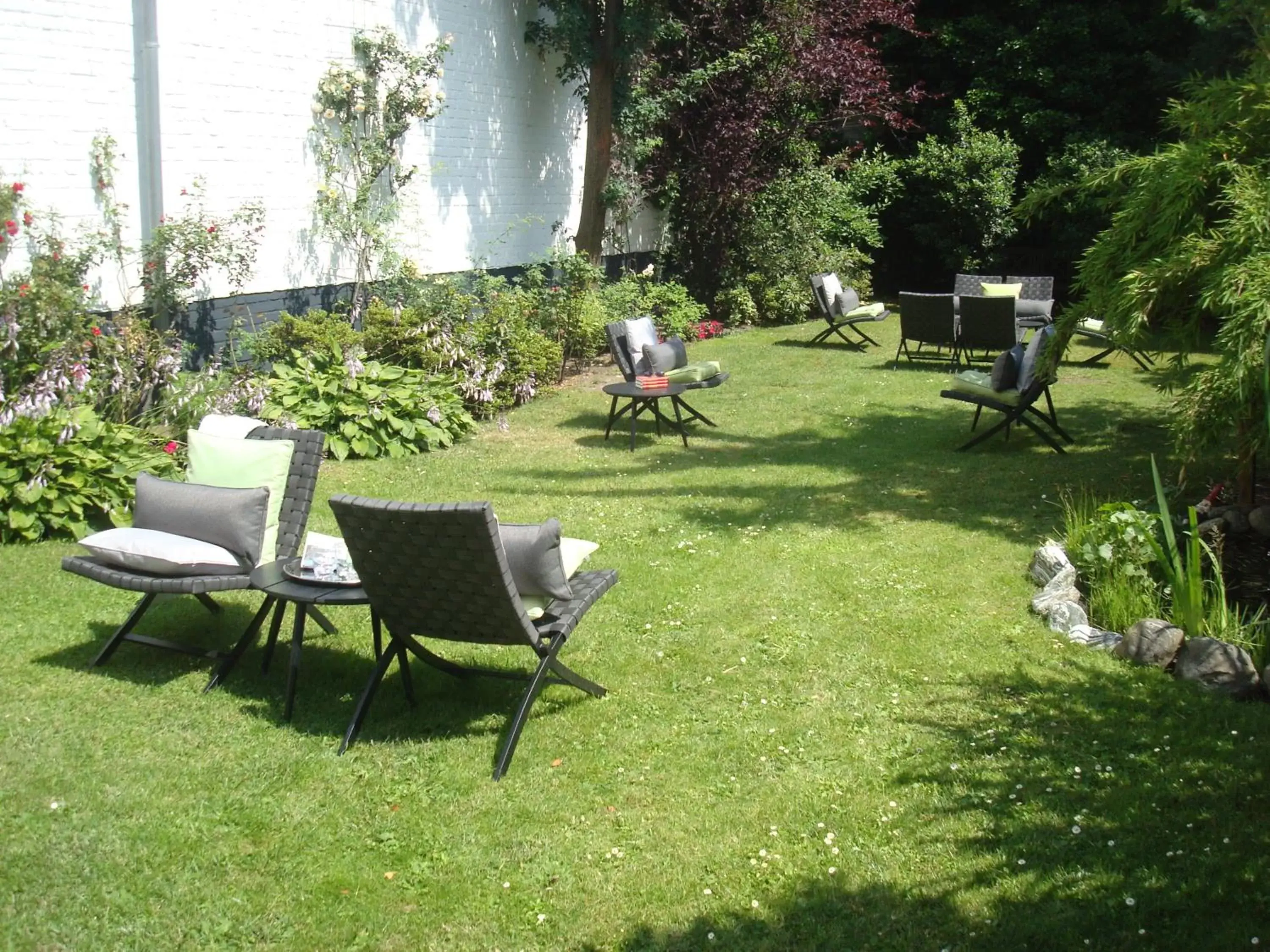 Garden in Hotel Sir & Lady Astor