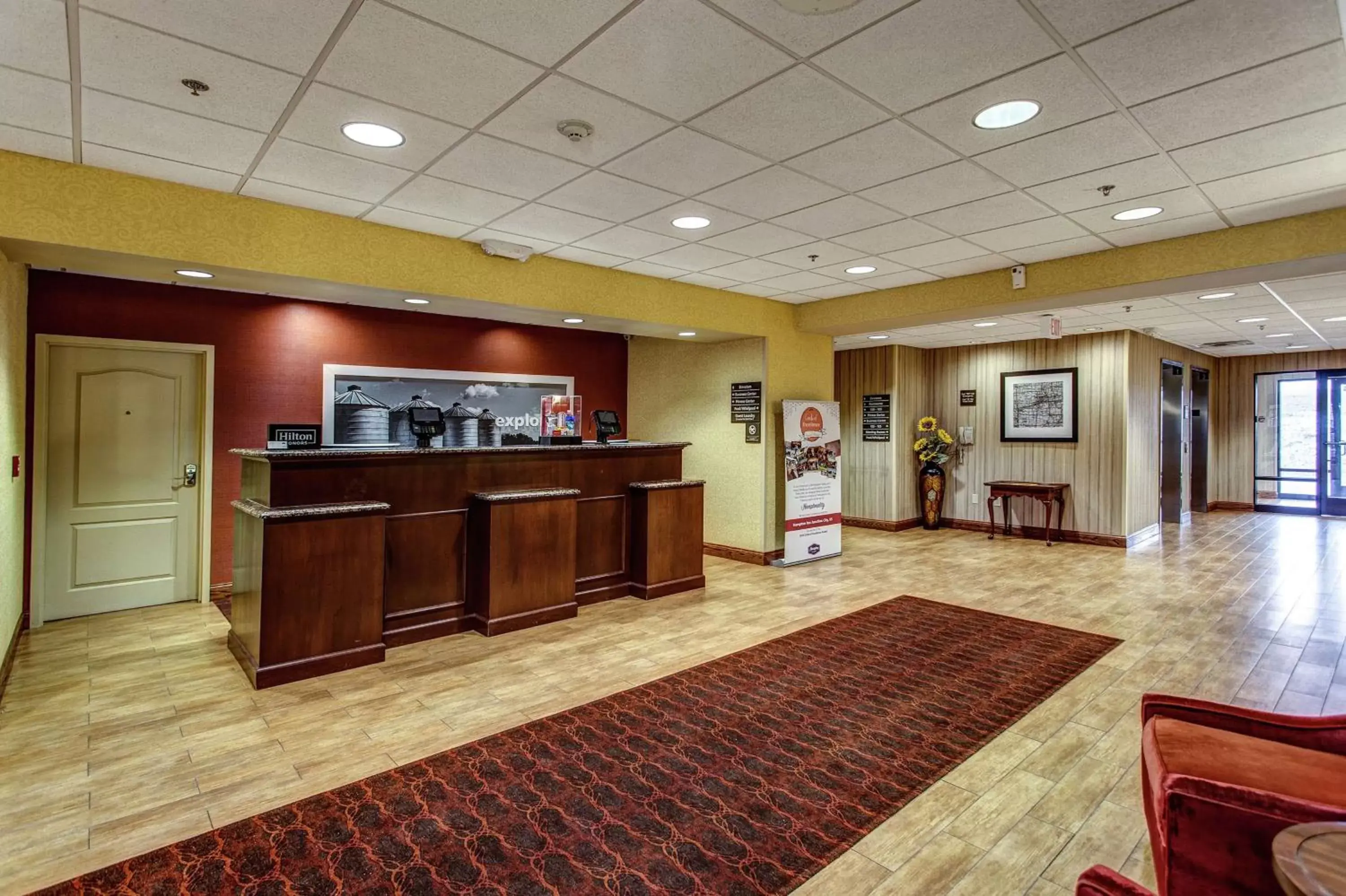 Lobby or reception, Lobby/Reception in Hampton Inn Junction City