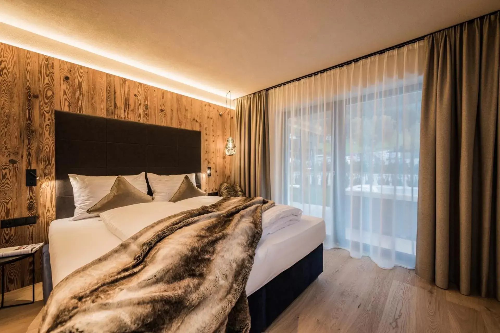 Bedroom, Bed in K1 Mountain Chalet - Luxury Apartements