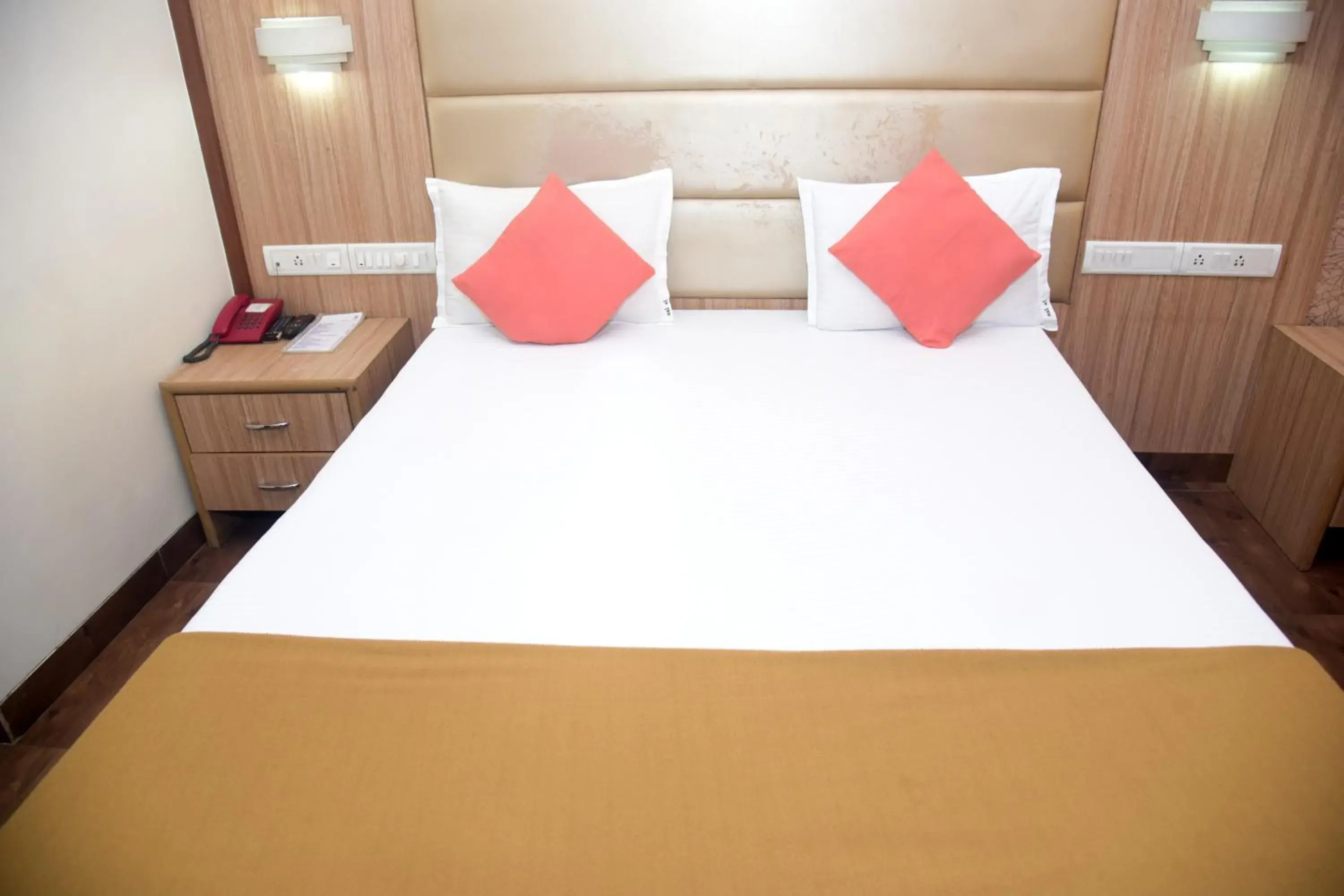Bed in Hotel Indiana Inn