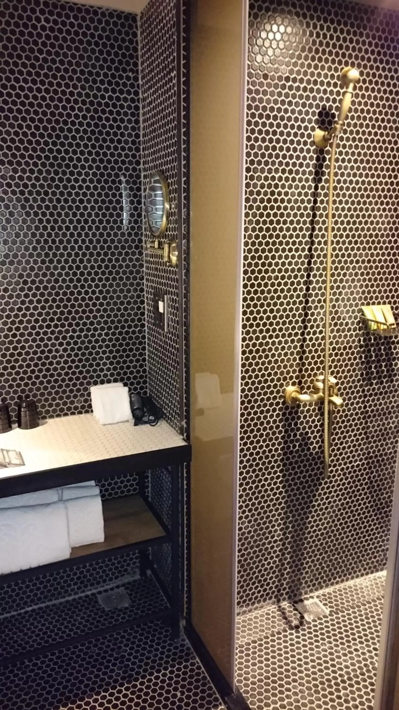 Shower, Bathroom in City Suites - Kaohsiung Pier2