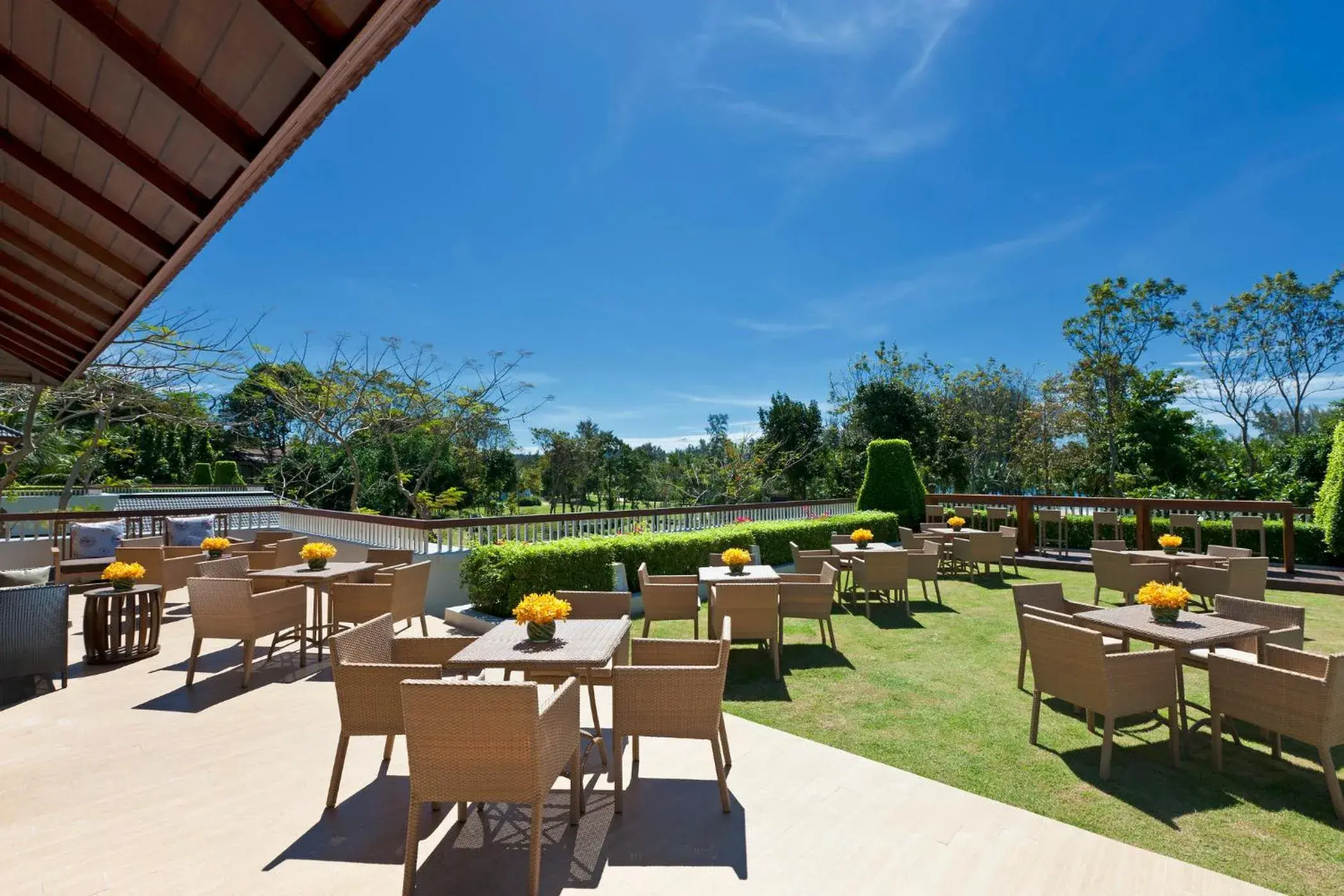 Restaurant/Places to Eat in Dusit Thani Krabi Beach Resort - SHA Extra Plus
