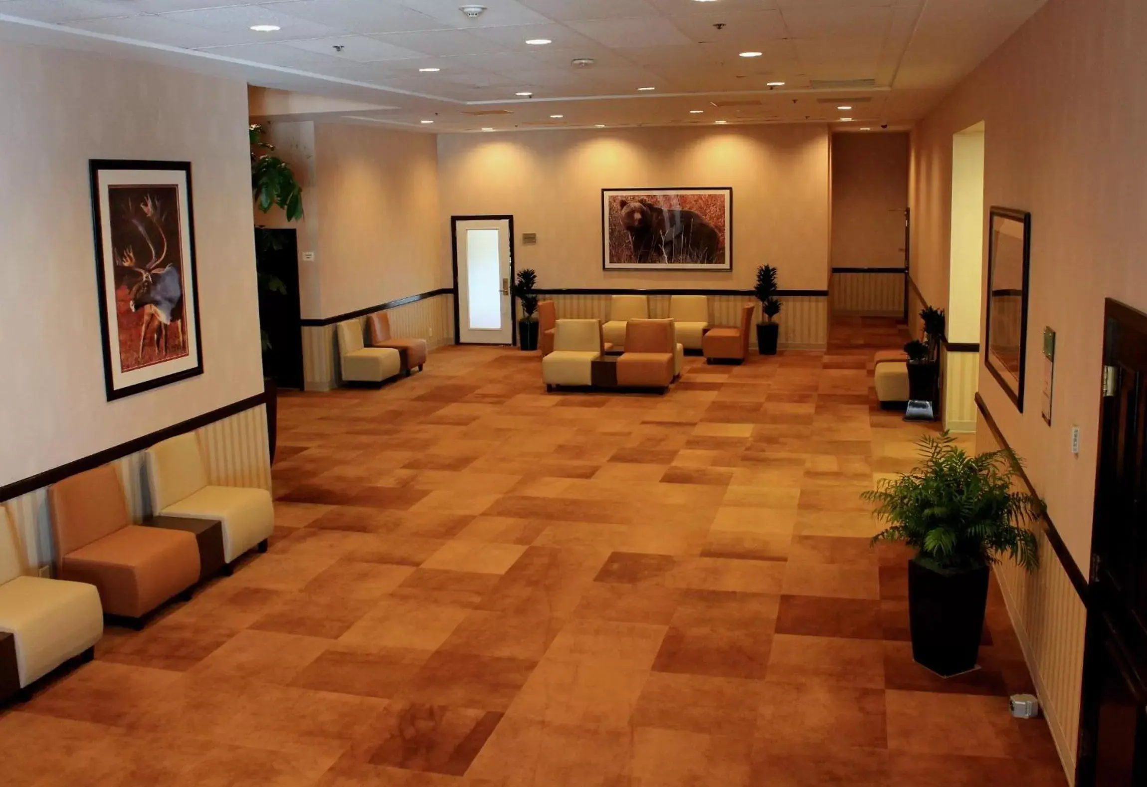 Communal lounge/ TV room, Lobby/Reception in The Lakefront Anchorage