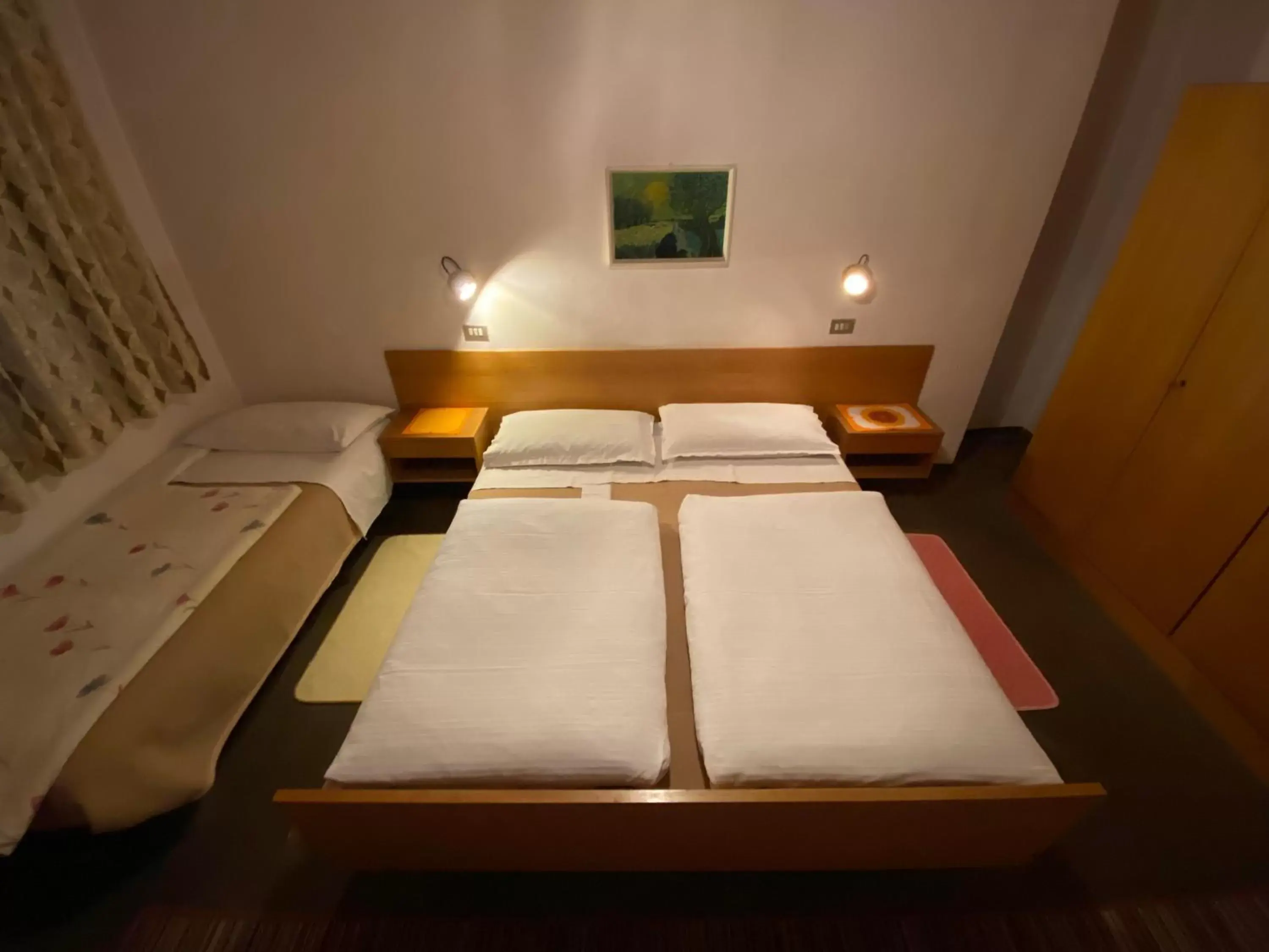 Bed in Gasthof Albergo Ressmair