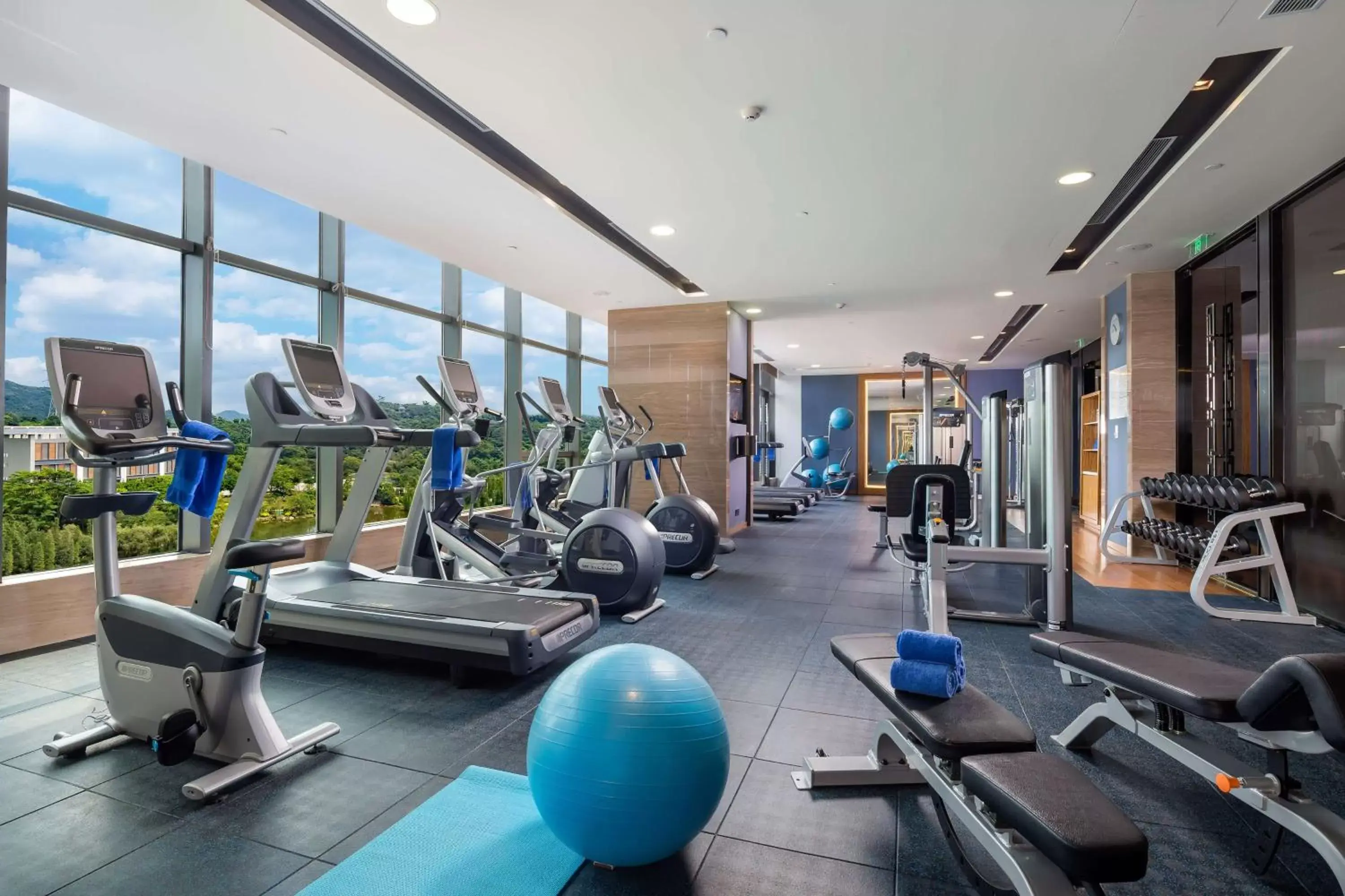 Fitness centre/facilities in DoubleTree by Hilton Guangzhou Science City-Free Shuttle Bus Service During Canton Fair Period Fitness centre/facilities in DoubleTree by Hilton Guangzhou Science City-Free Shuttle Bus Service During Canton Fair Period