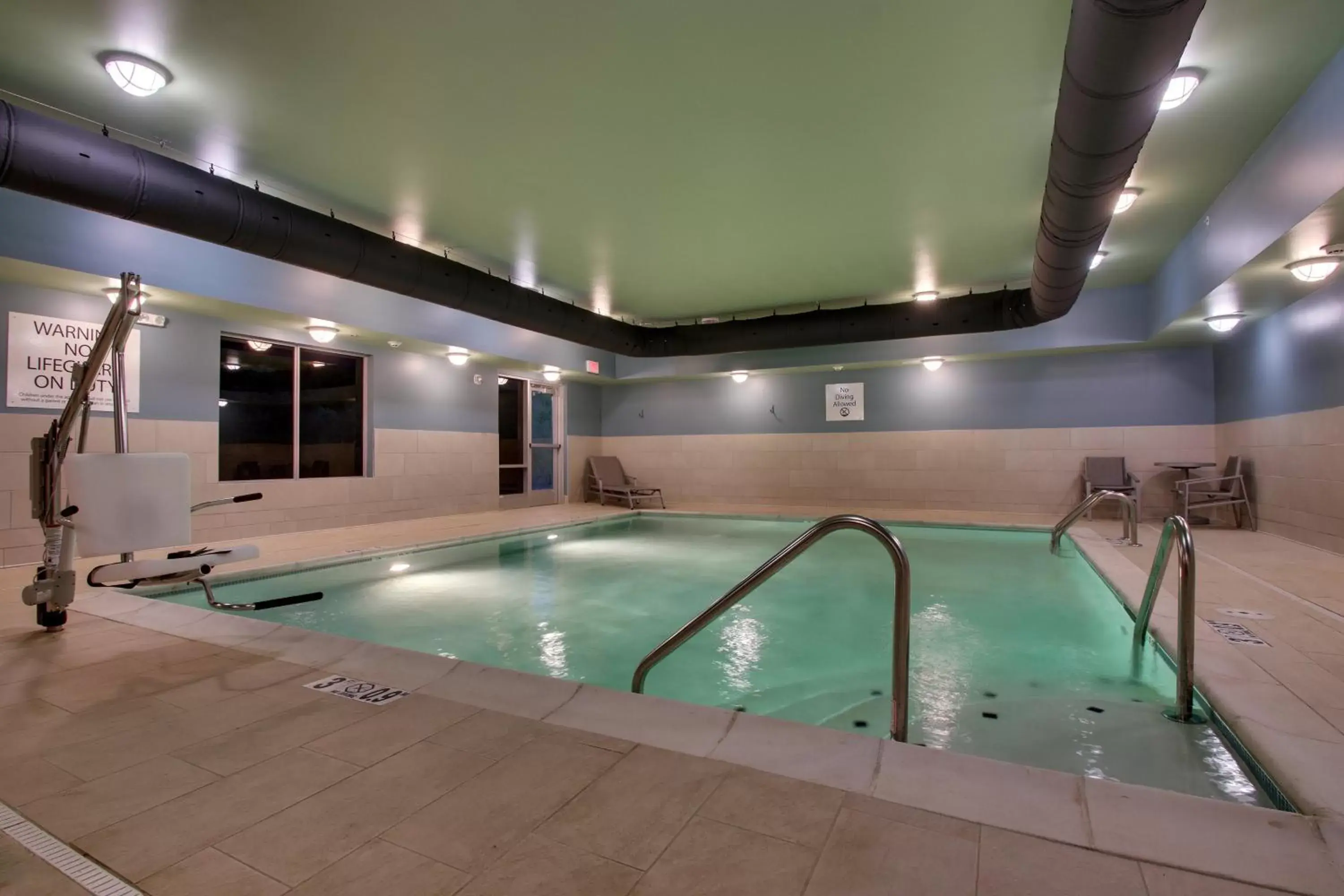 Swimming Pool in Holiday Inn Express - Lexington East - Winchester, an IHG Hotel