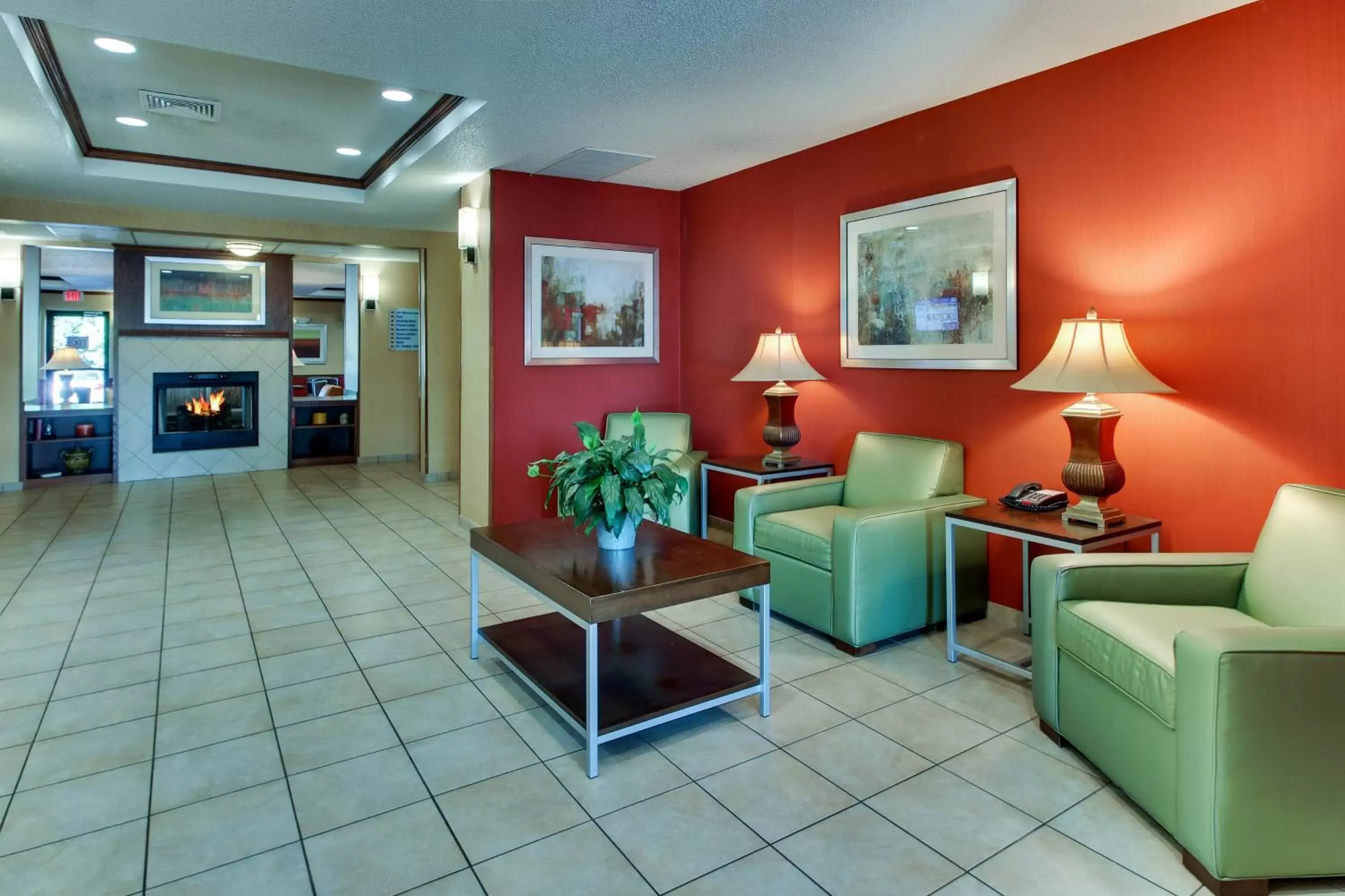 Property building, Seating Area in Holiday Inn Express Hotel & Suites Lancaster-Lititz, an IHG Hotel