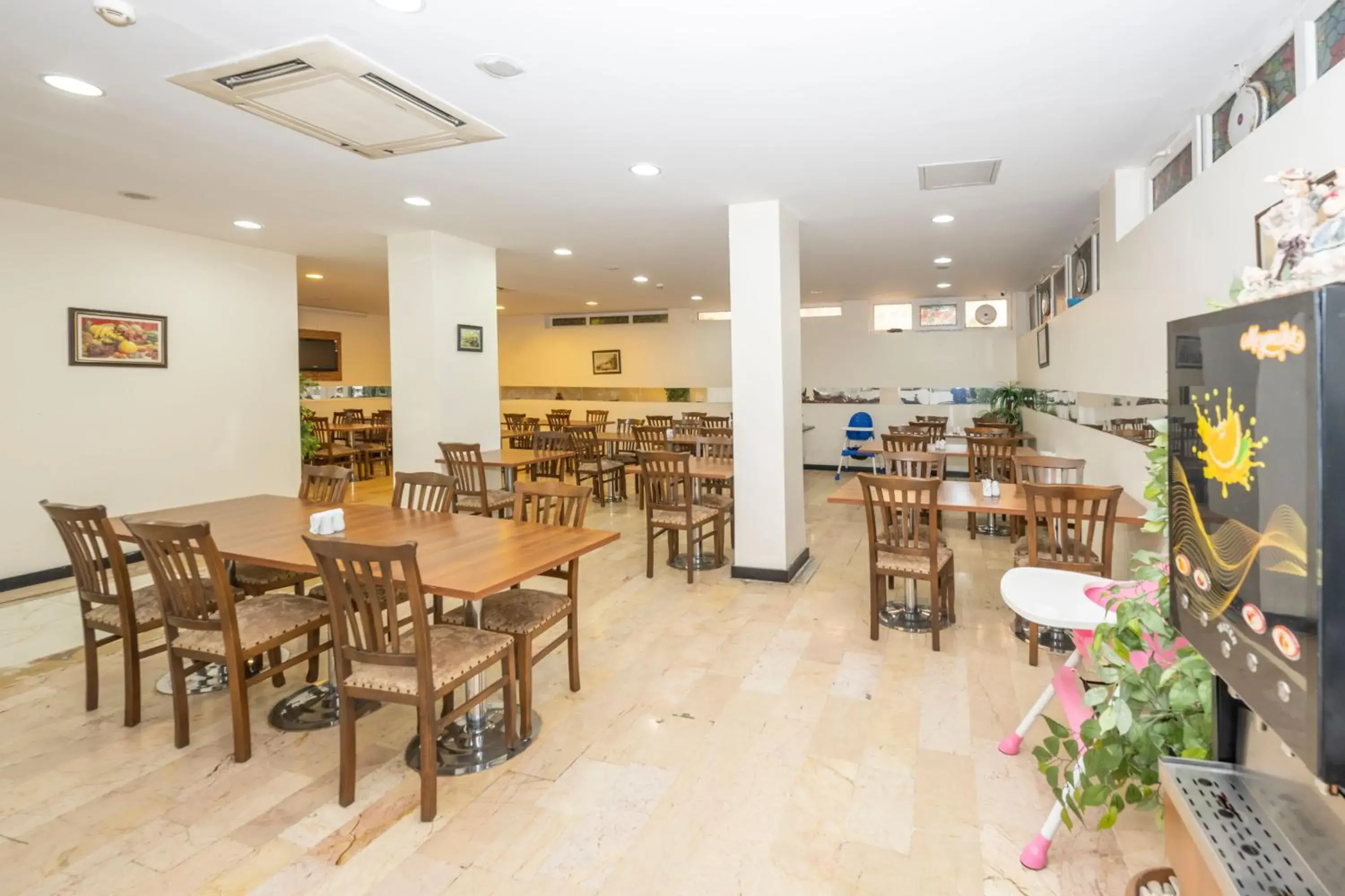 Breakfast, Restaurant/Places to Eat in Tugra Hotel