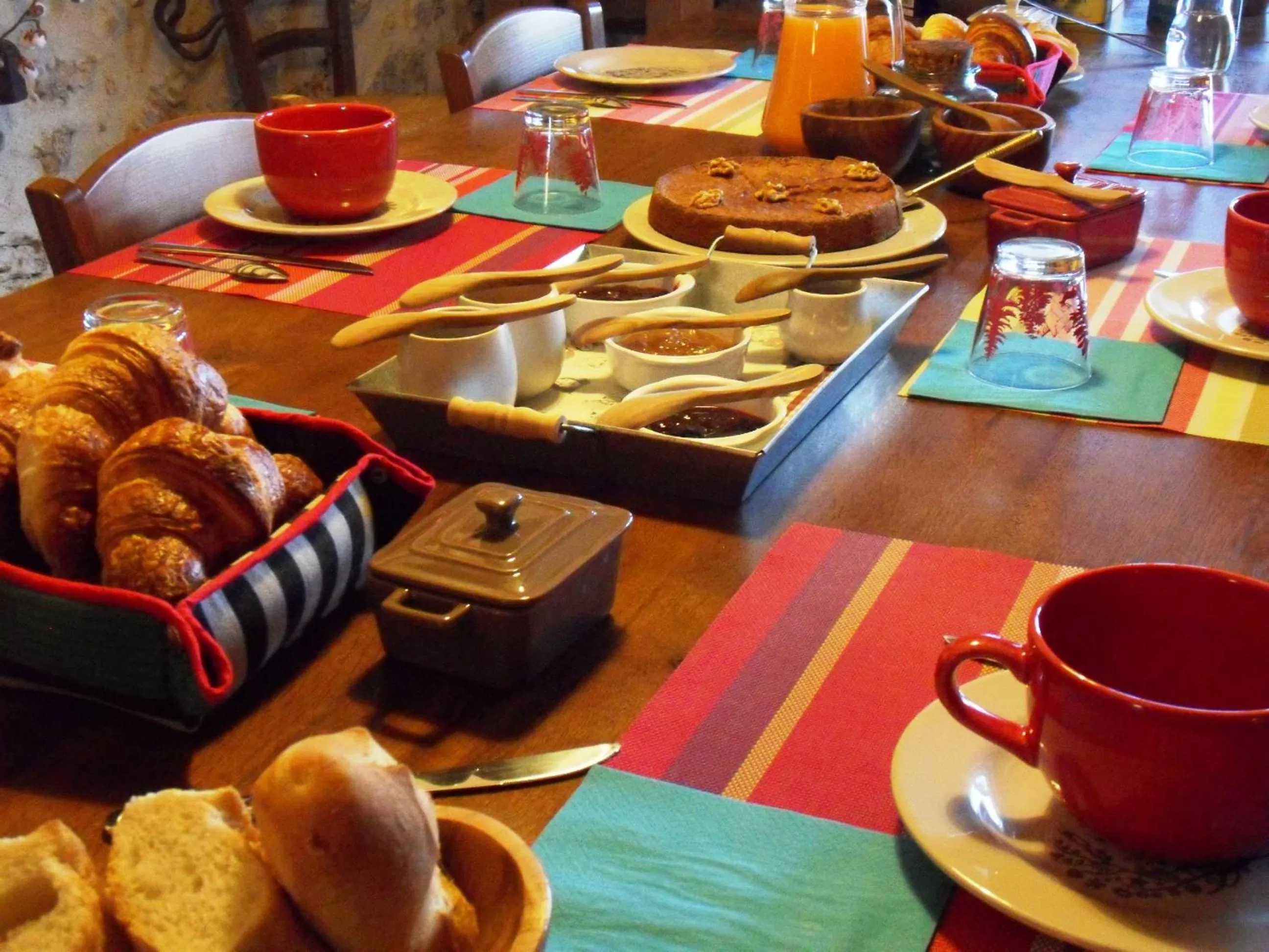 Breakfast in L'Estapade des Tourelons