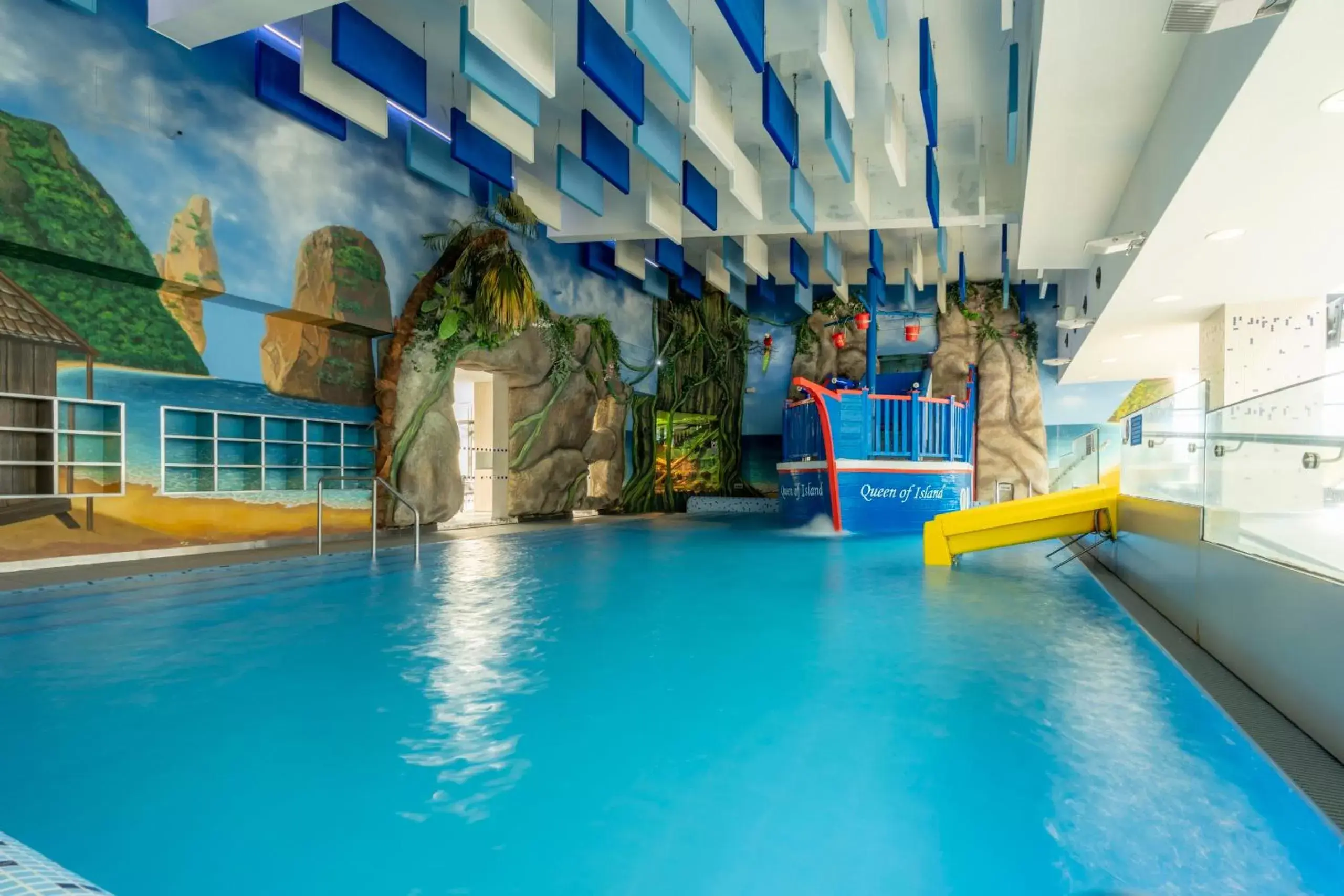 children, Swimming Pool in Hotel AquaCity Mountain View