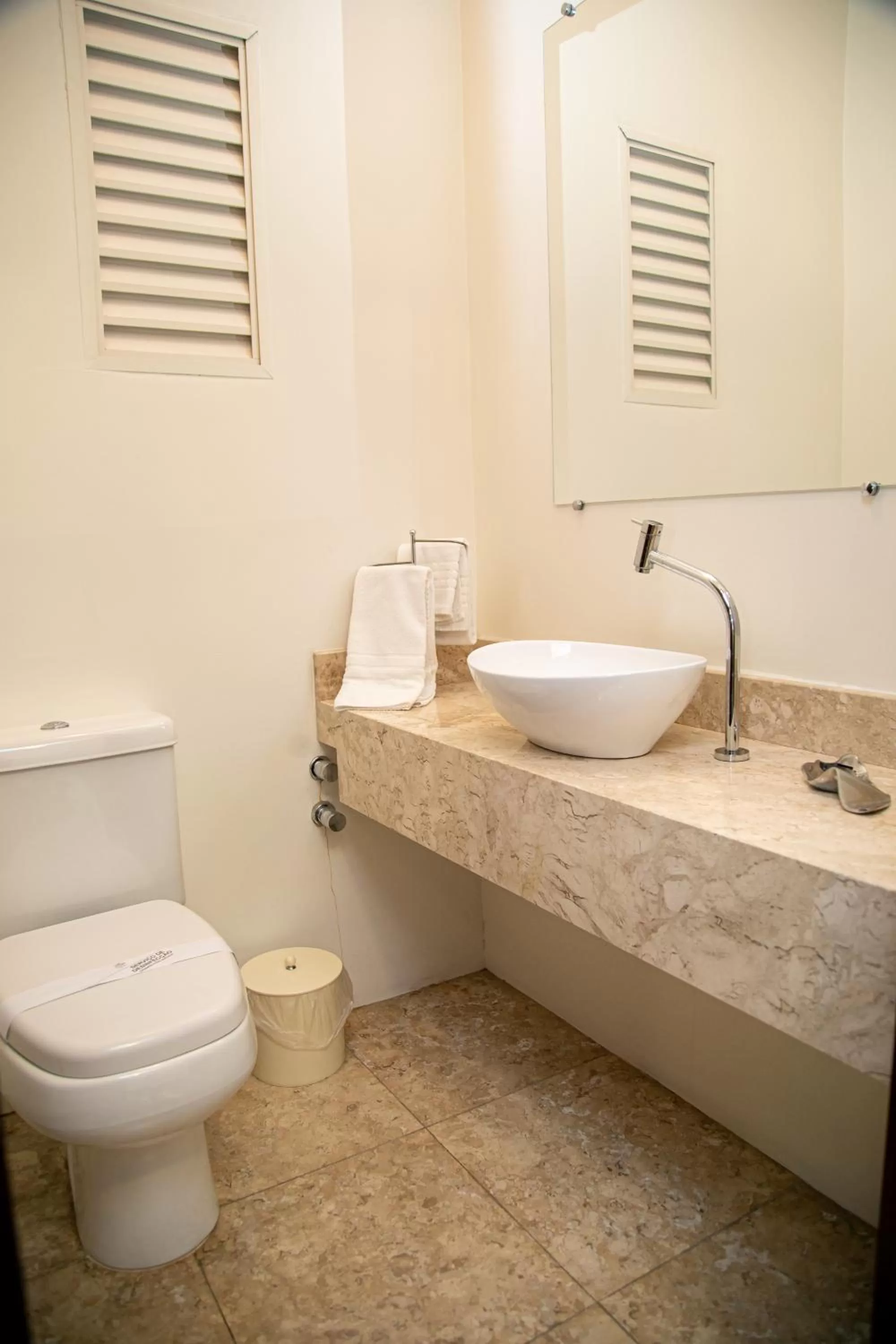 Bathroom in Plaza Blumenau Hotel