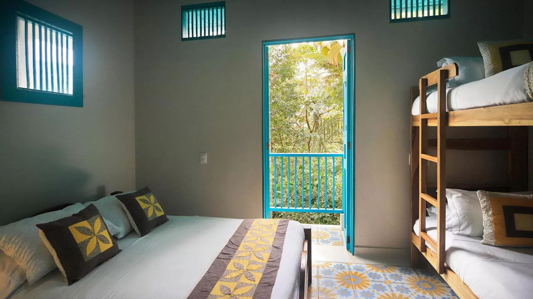 Quadruple Room with Garden View in Casa de las Dos Palmas