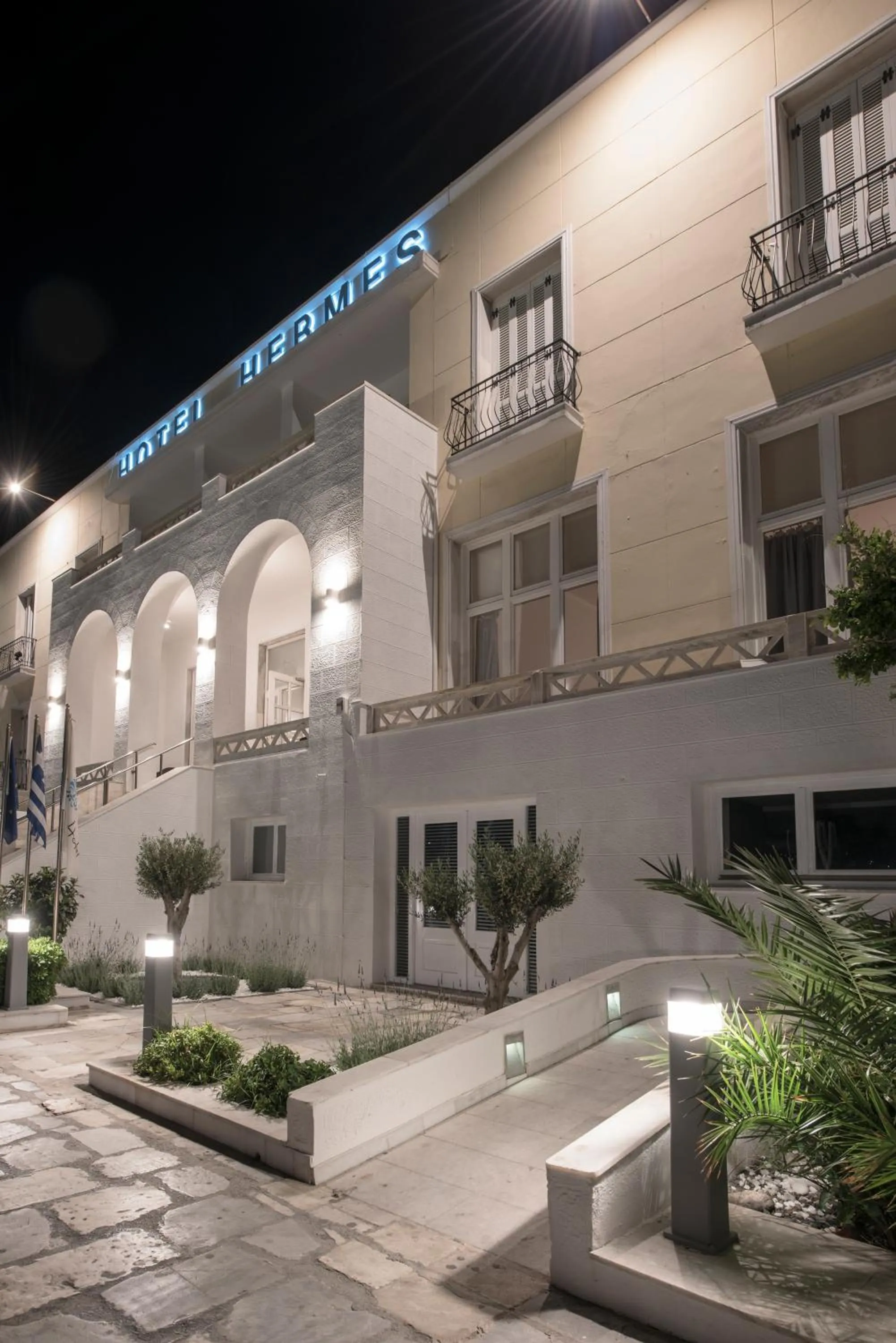 Property building in Hotel Hermes