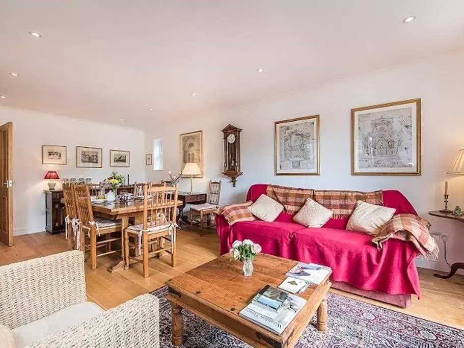 Living room, Seating Area in Knole B&B