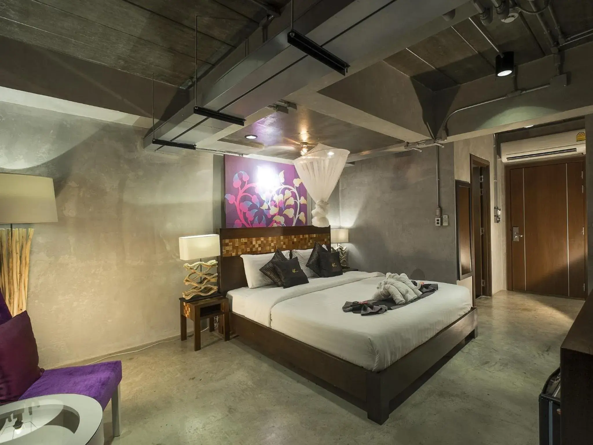 Deluxe Triple Room in Thapae Loft Hotel (SHA Certified)