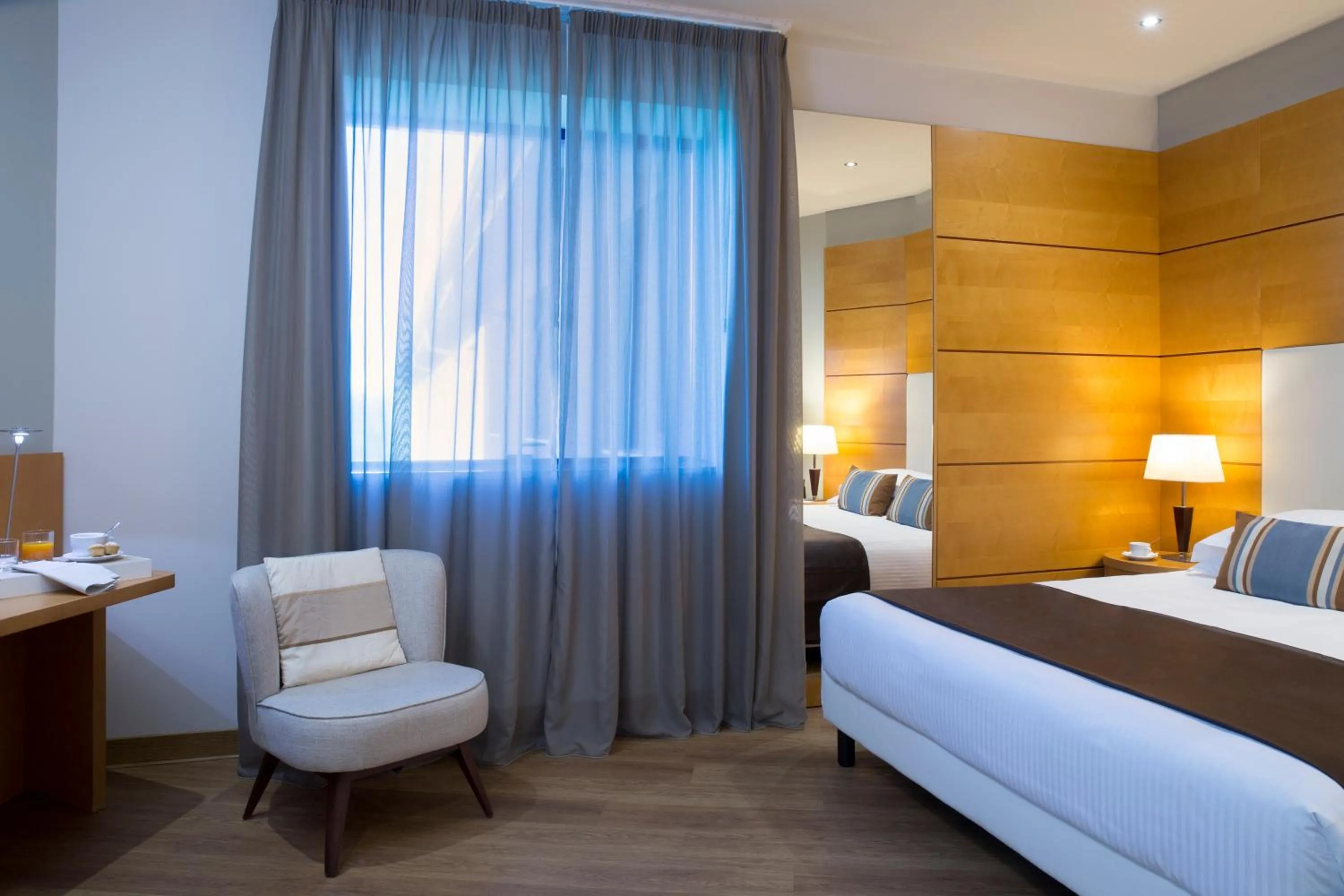 Bedroom, Bed in Zeus Essence Dolce by Wyndham Milan Malpensa