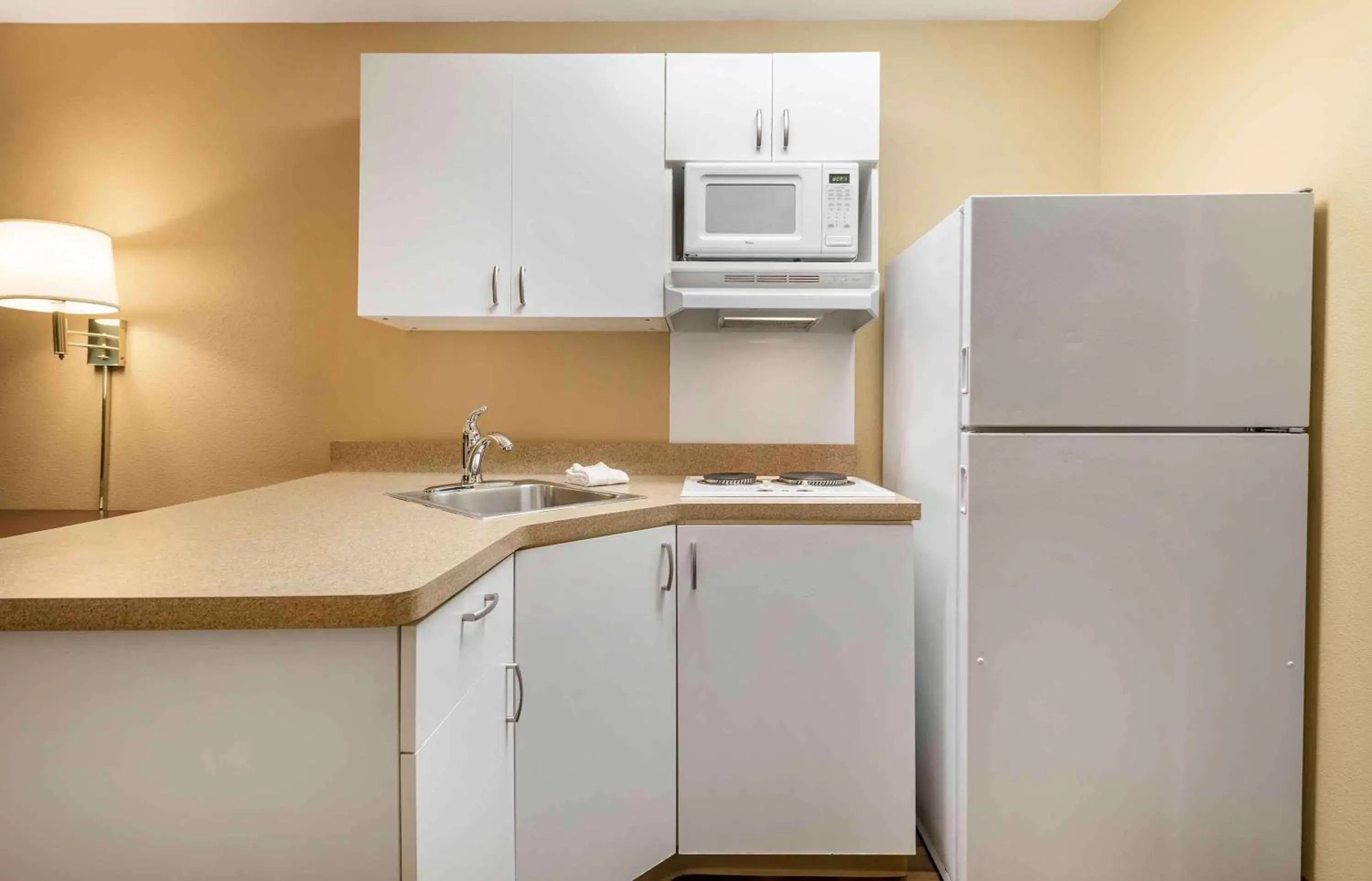 Bedroom, Kitchen/Kitchenette in Extended Stay America Suites - Colorado Springs - West