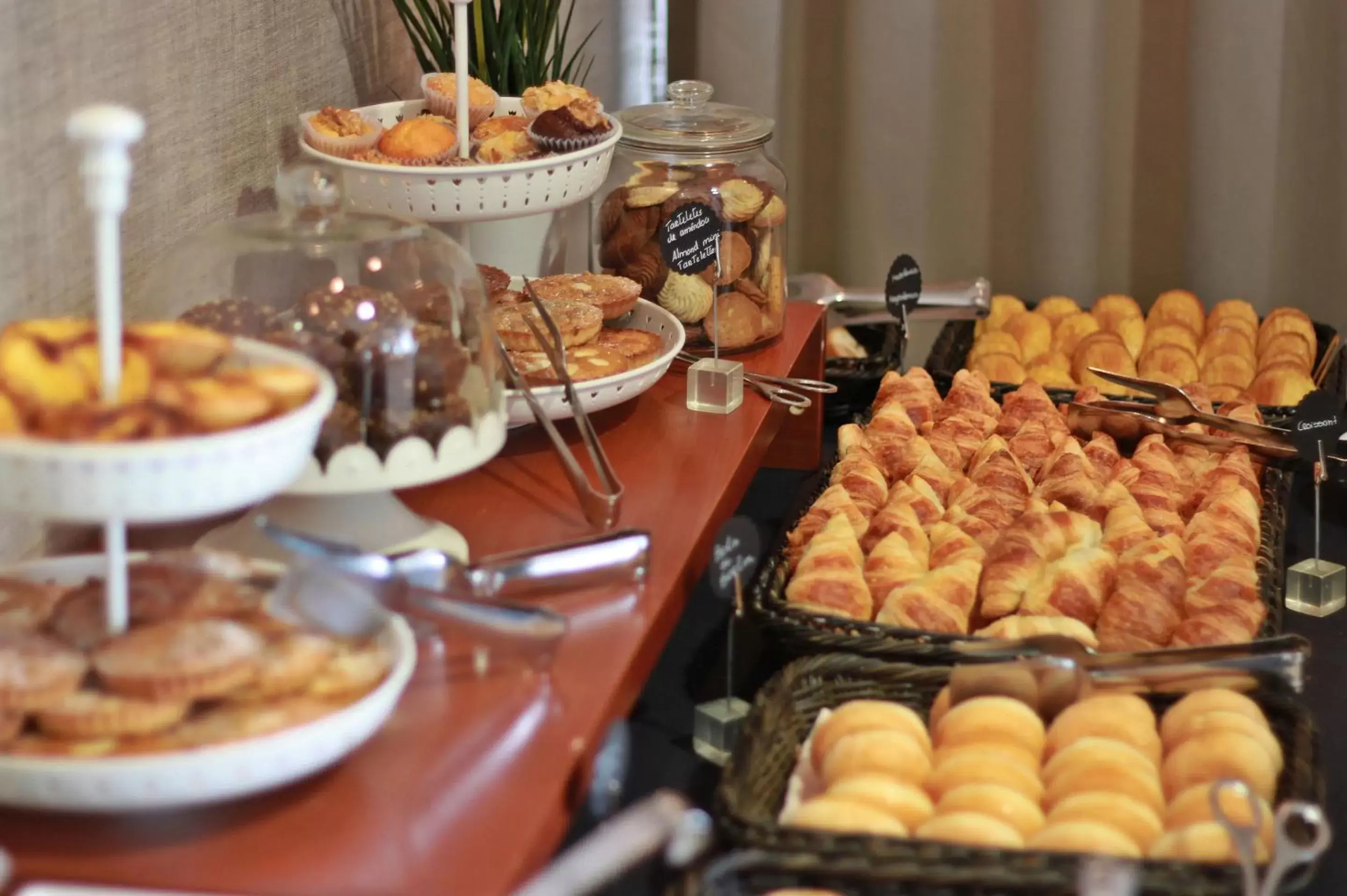 Breakfast, Food in Real Marina Hotel & Spa