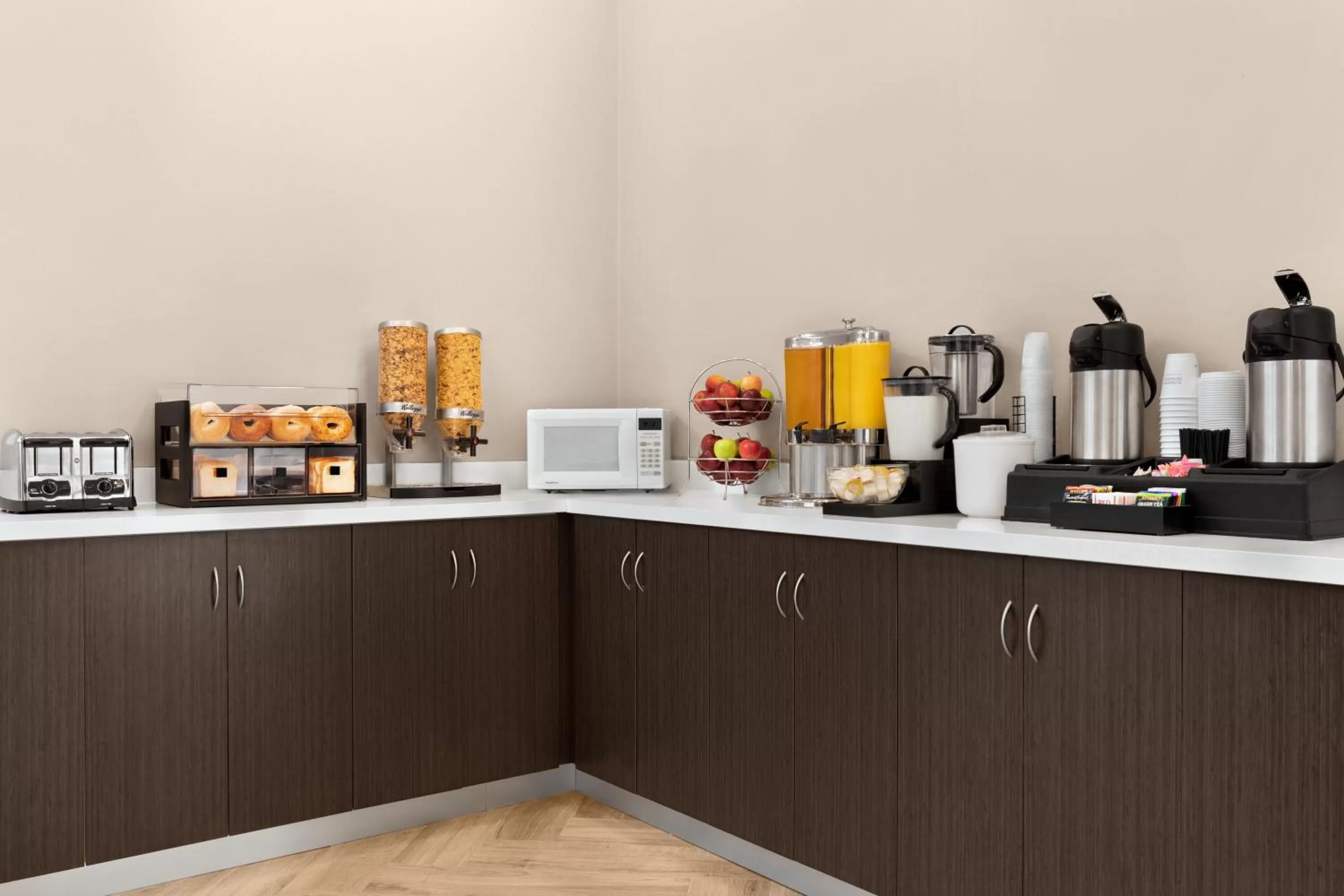 Breakfast in Travelodge by Wyndham Timmins