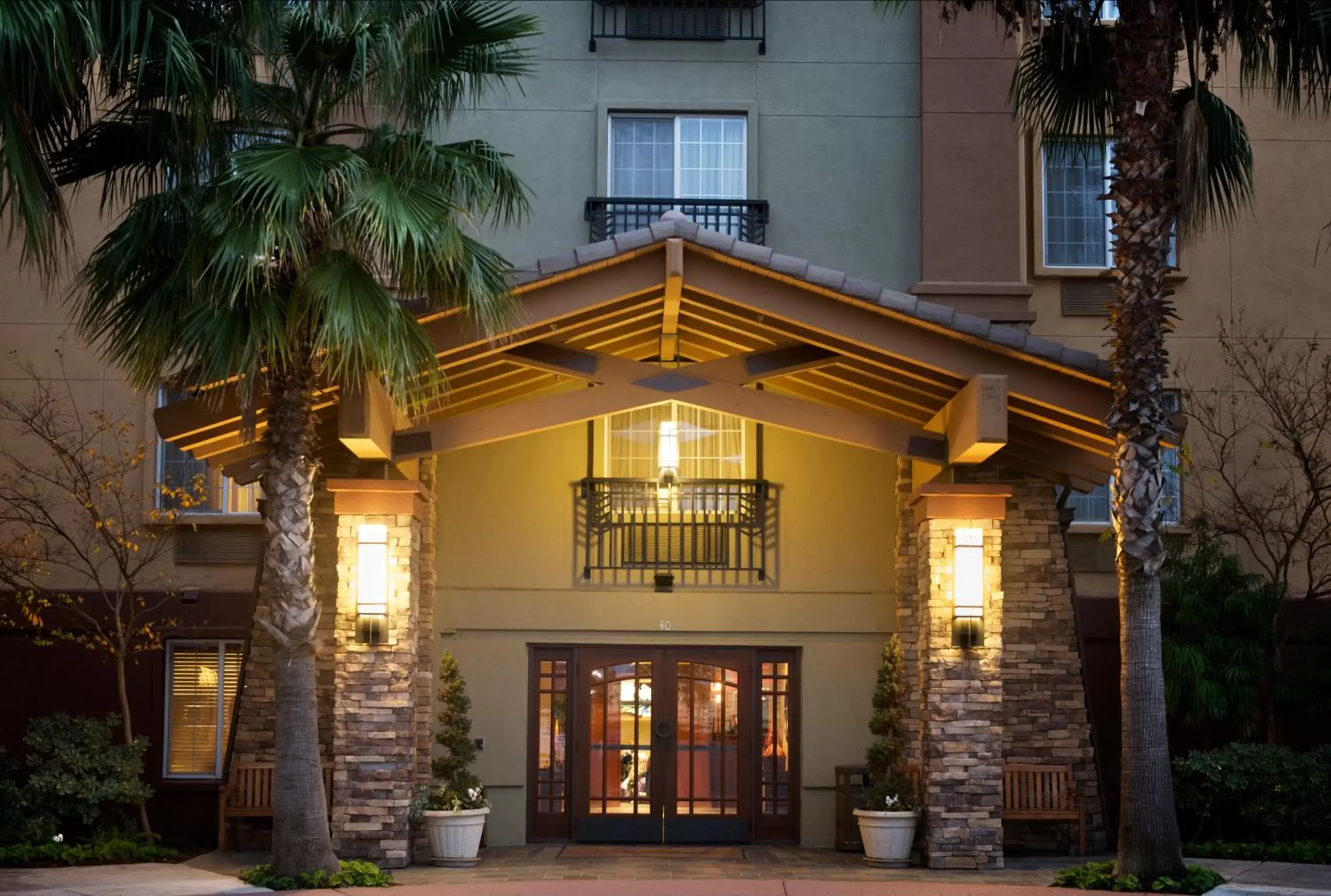 Facade/Entrance in Larkspur Landing Roseville-An All-Suite Hotel