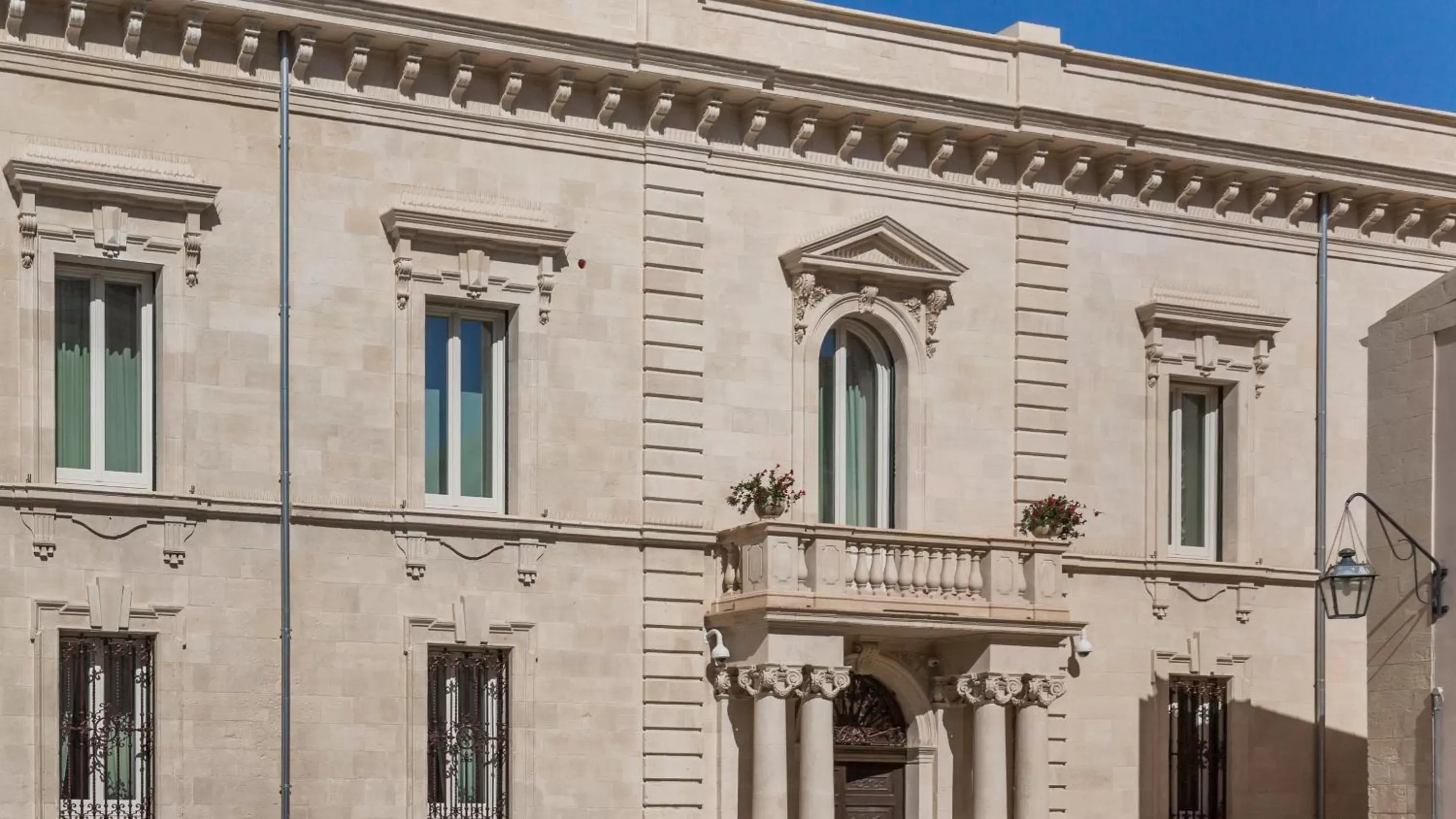 Property Building in Palazzo Favacchio - Patanè