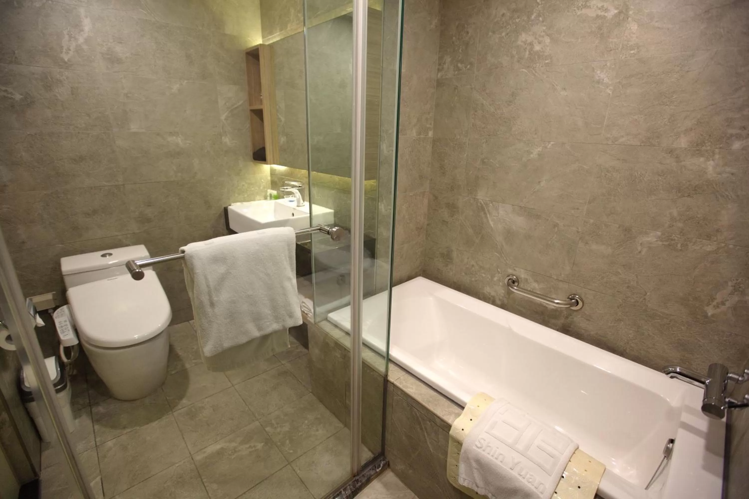 Bathroom in Shin Yuan Park Hotel