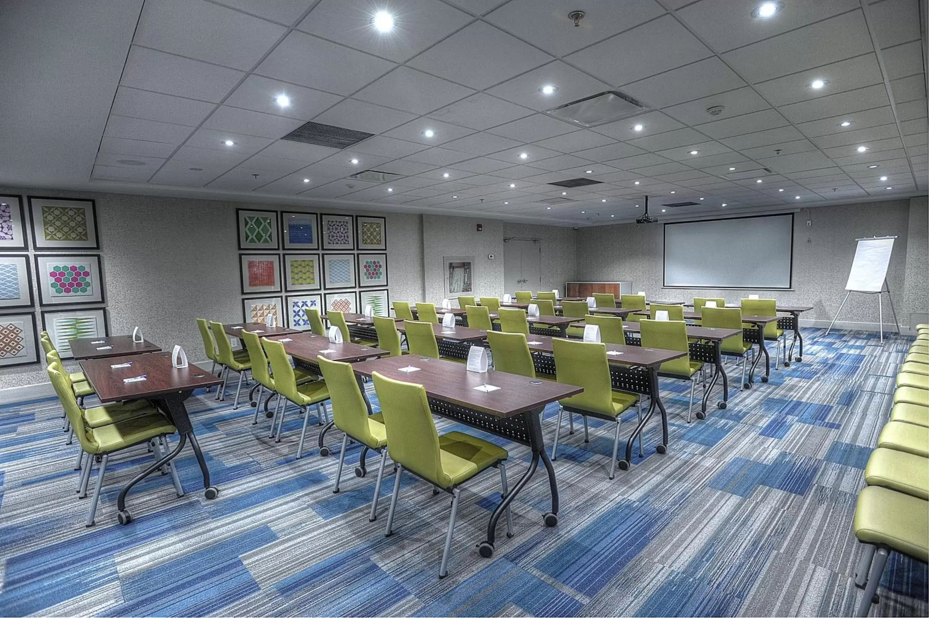 Meeting/conference room in Holiday Inn Express & Suites Toronto Airport West, an IHG Hotel