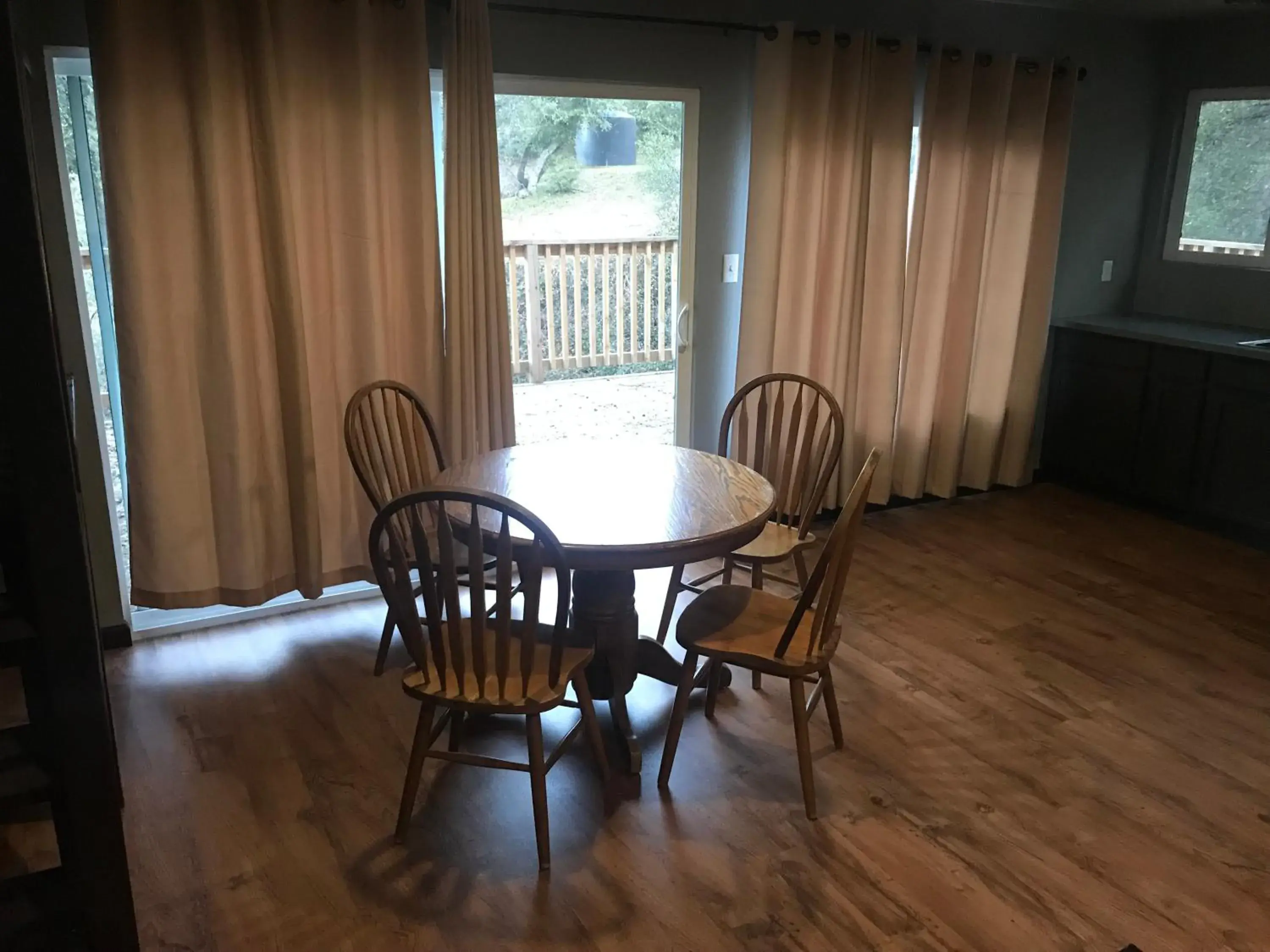 Dining Area in Mountain Trail Lodge and Vacation Rentals