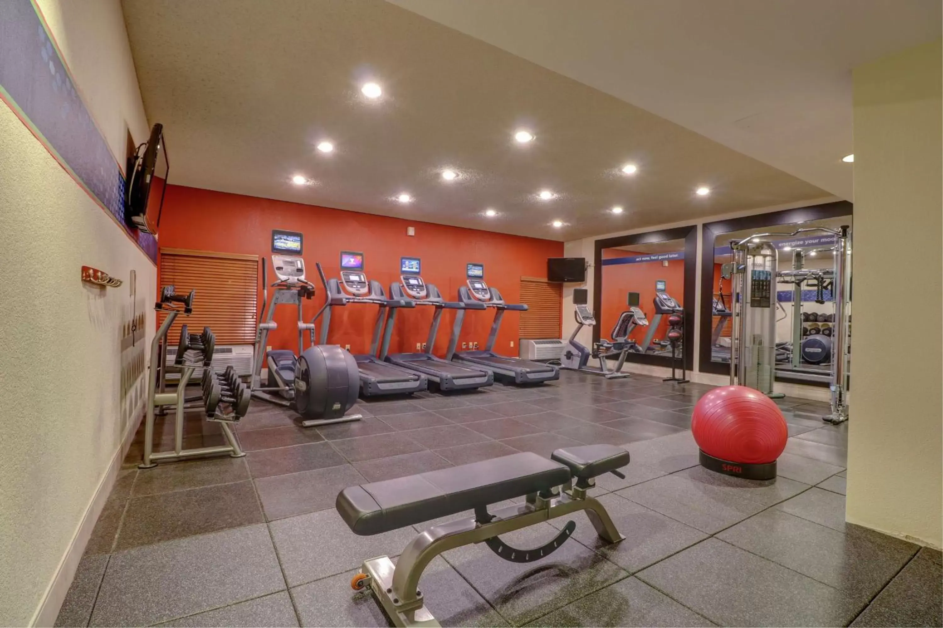 Fitness centre/facilities, Fitness Center/Facilities in Hampton Inn Tropicana