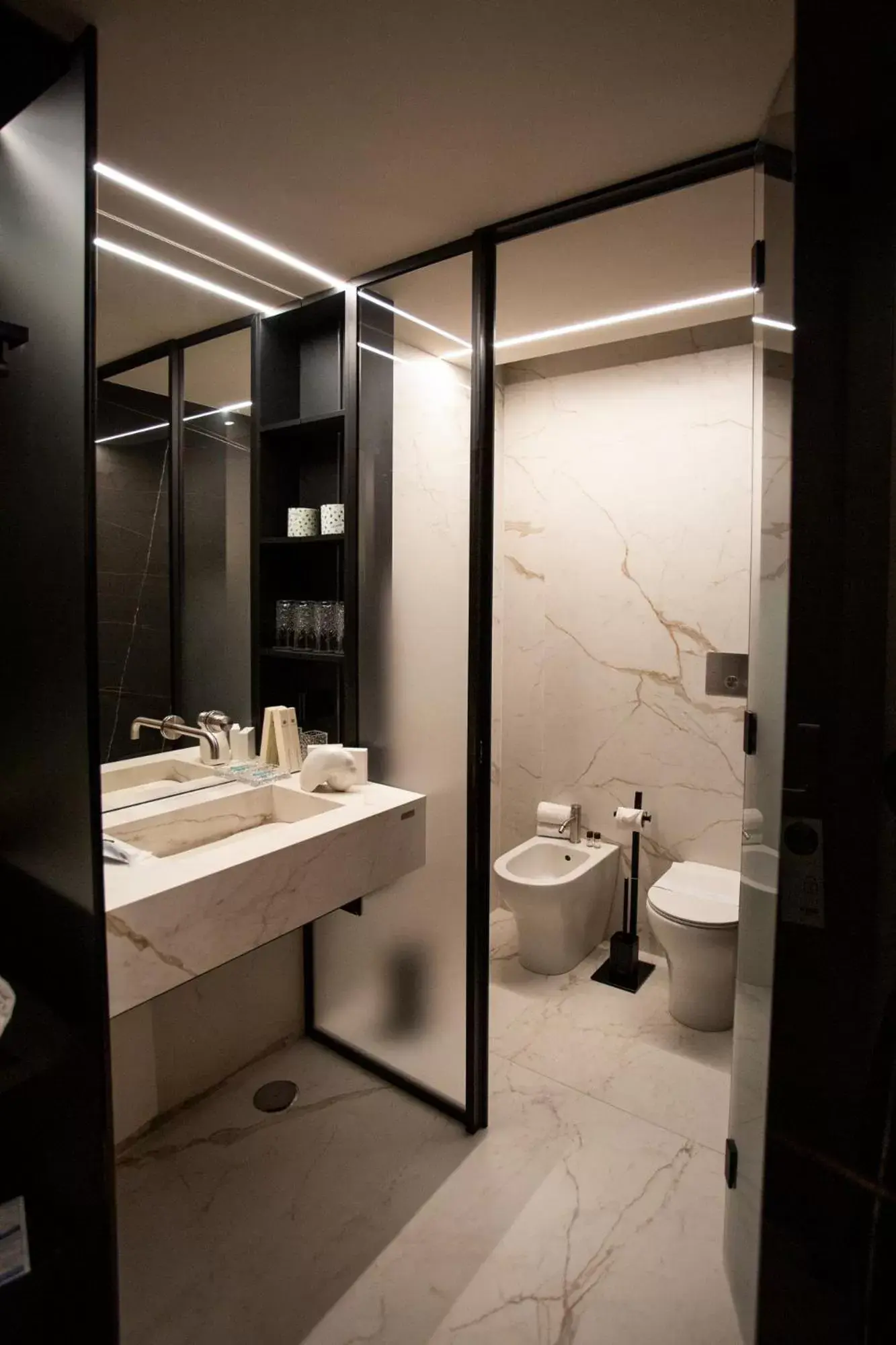 Toilet, Bathroom in Relais sul Mare Boutique Hotel