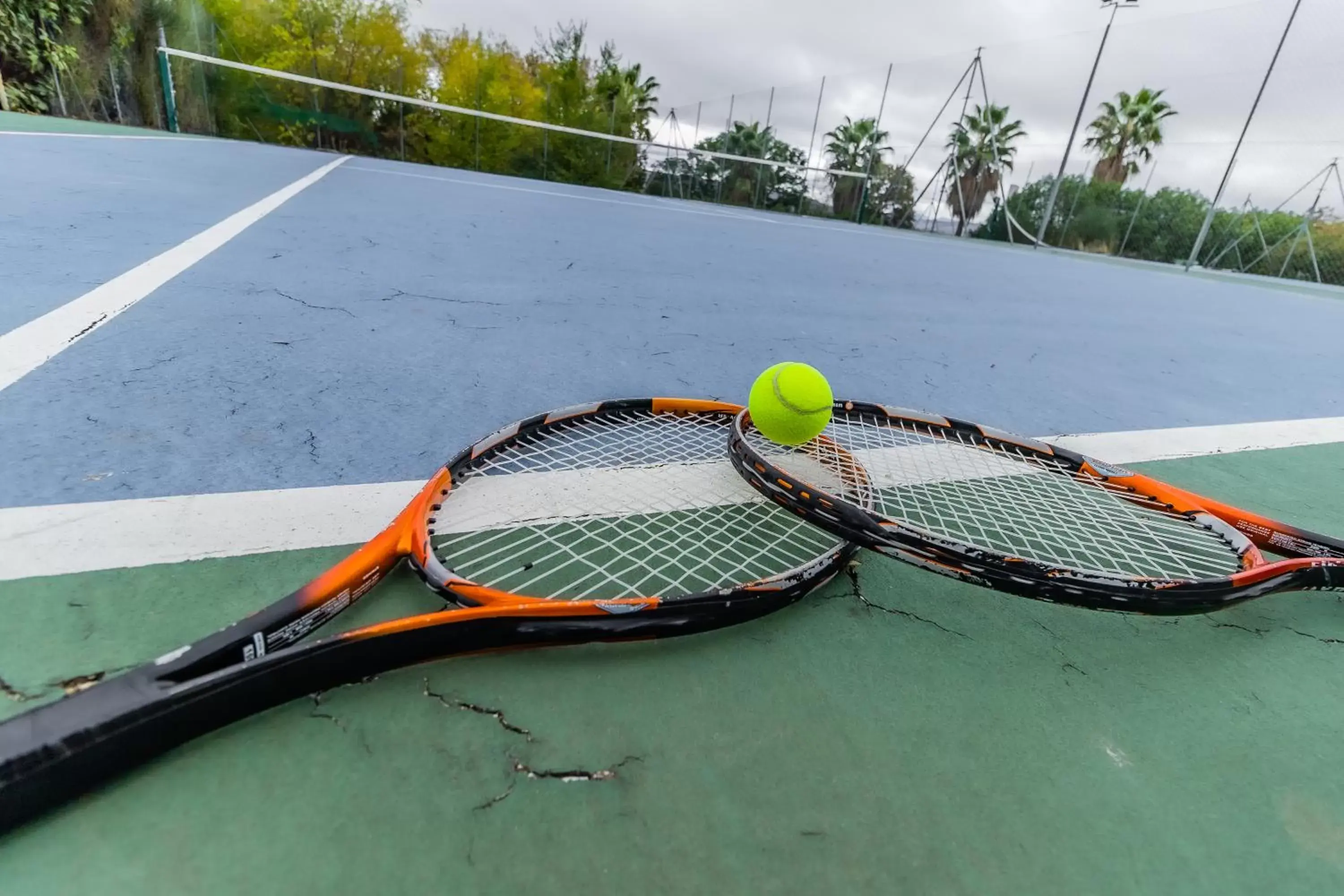 Tennis court, Tennis/Squash in Hotel Las Errizas by Vivere Stays