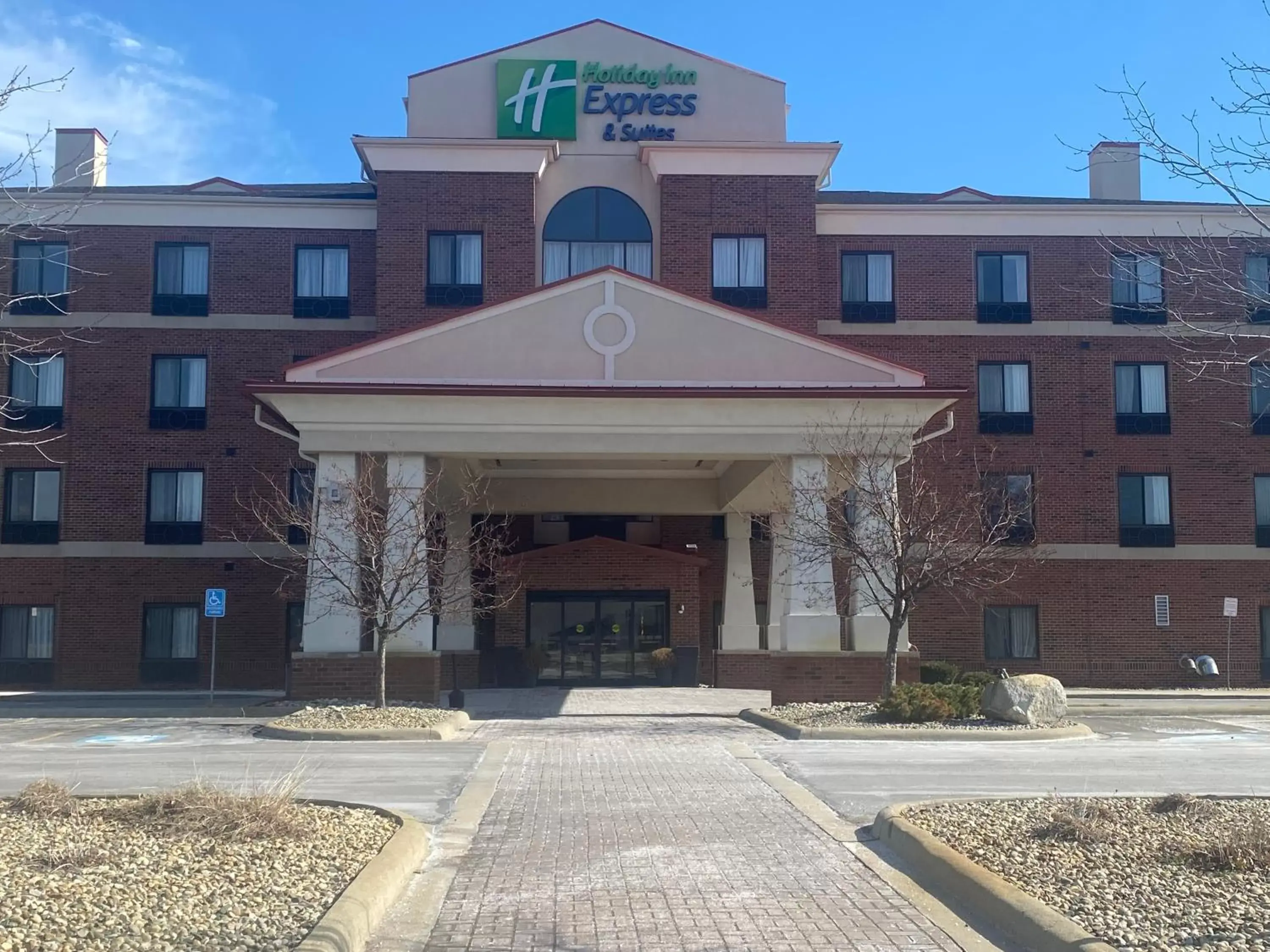 Property Building in Holiday Inn Express and Suites Detroit North-Troy, an IHG Hotel