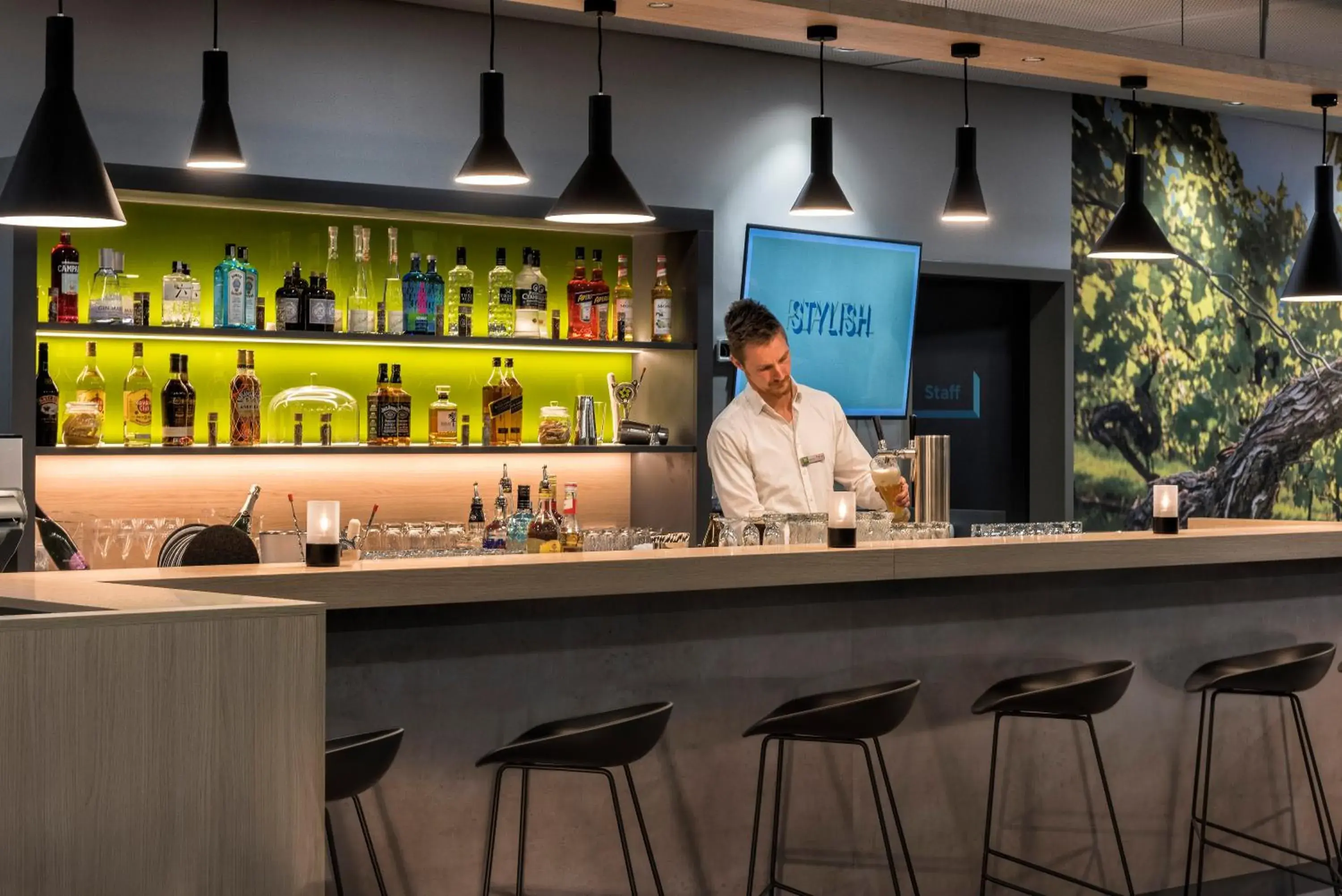 Staff, Lounge/Bar in ibis Styles Stuttgart Vaihingen