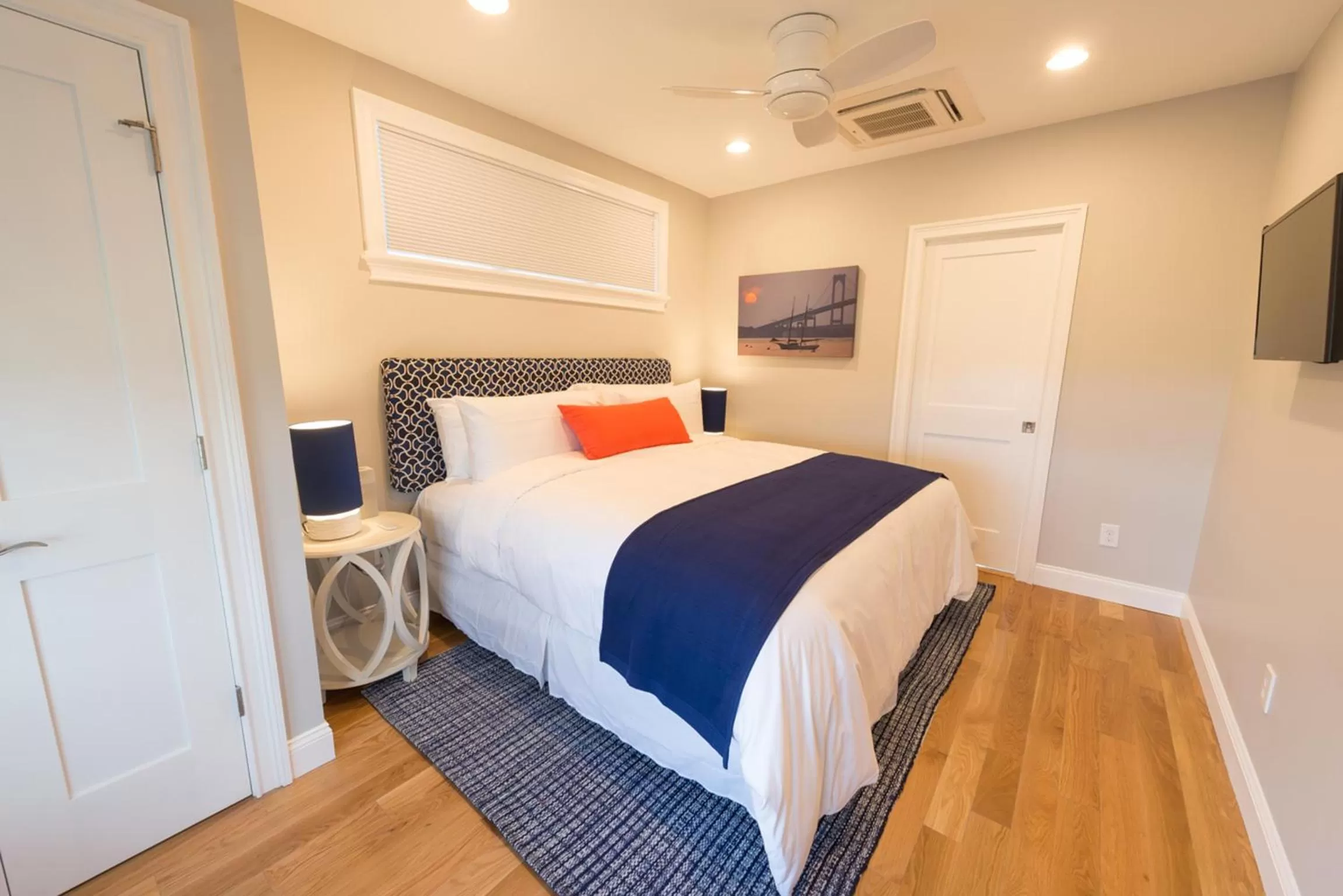 Photo of the whole room, Bed in The East Island Reserve Hotel