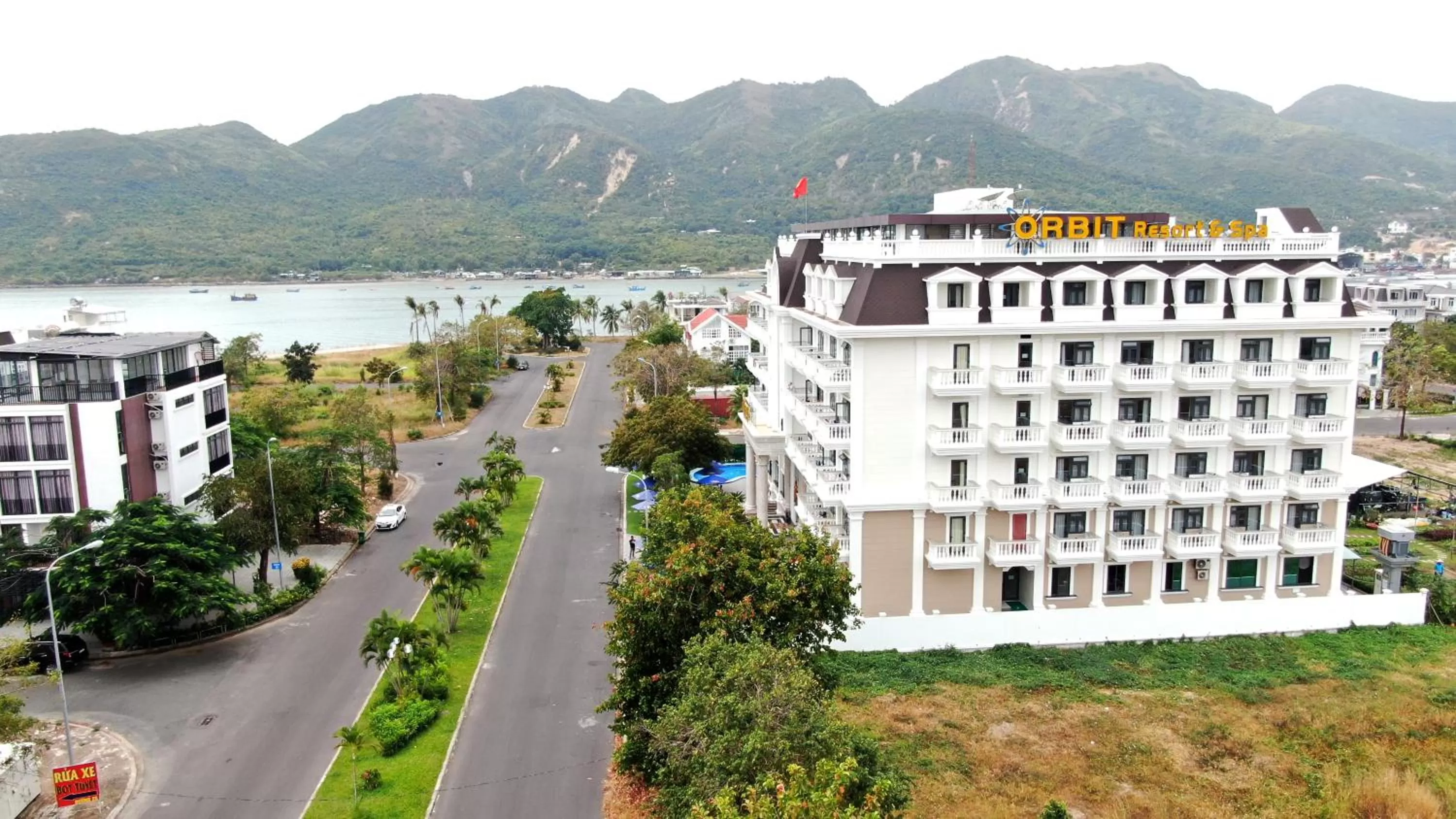 Neighbourhood in Orbit Hotel Nha Trang