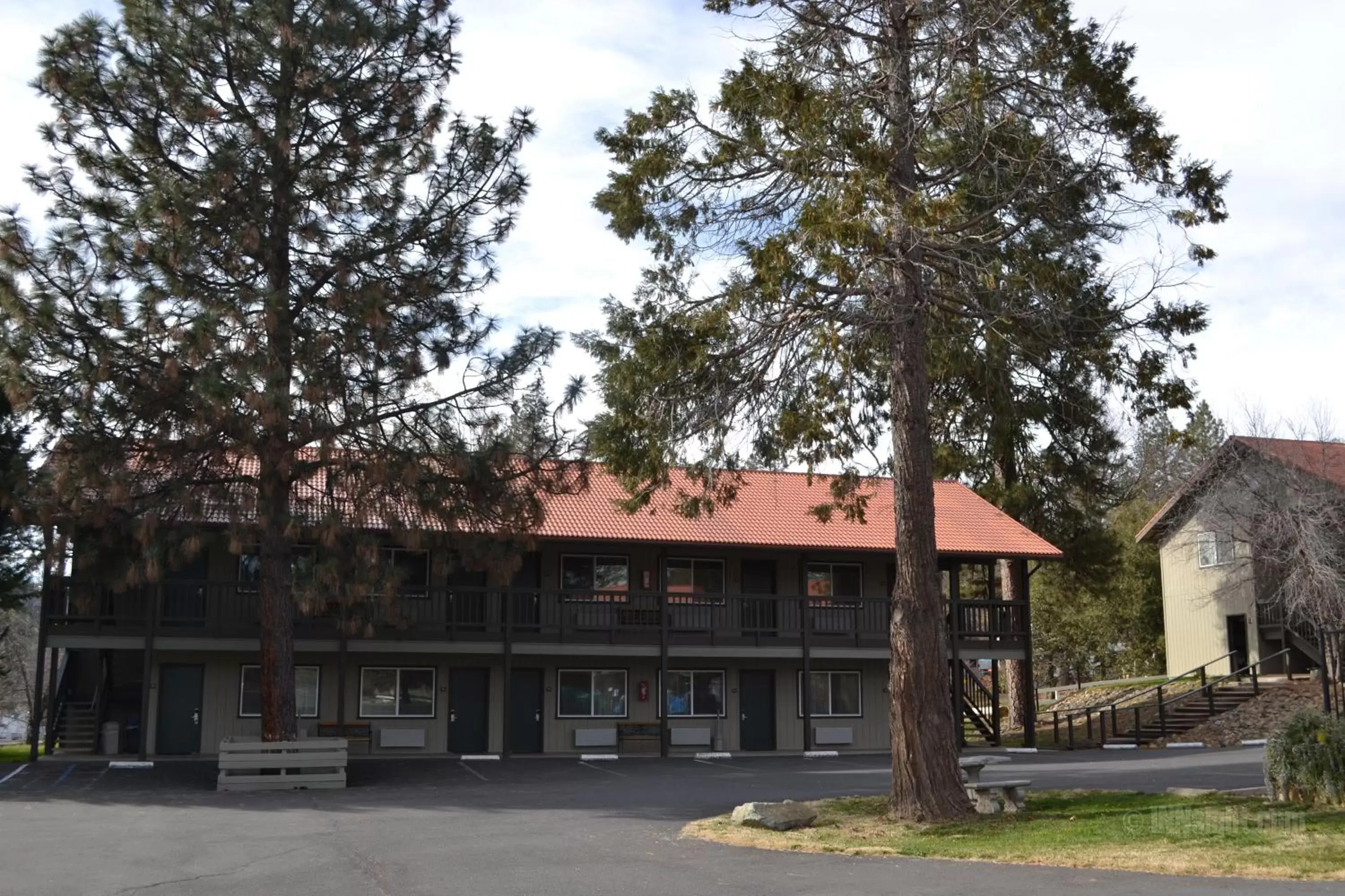 Property Building in Yosemite Westgate Lodge