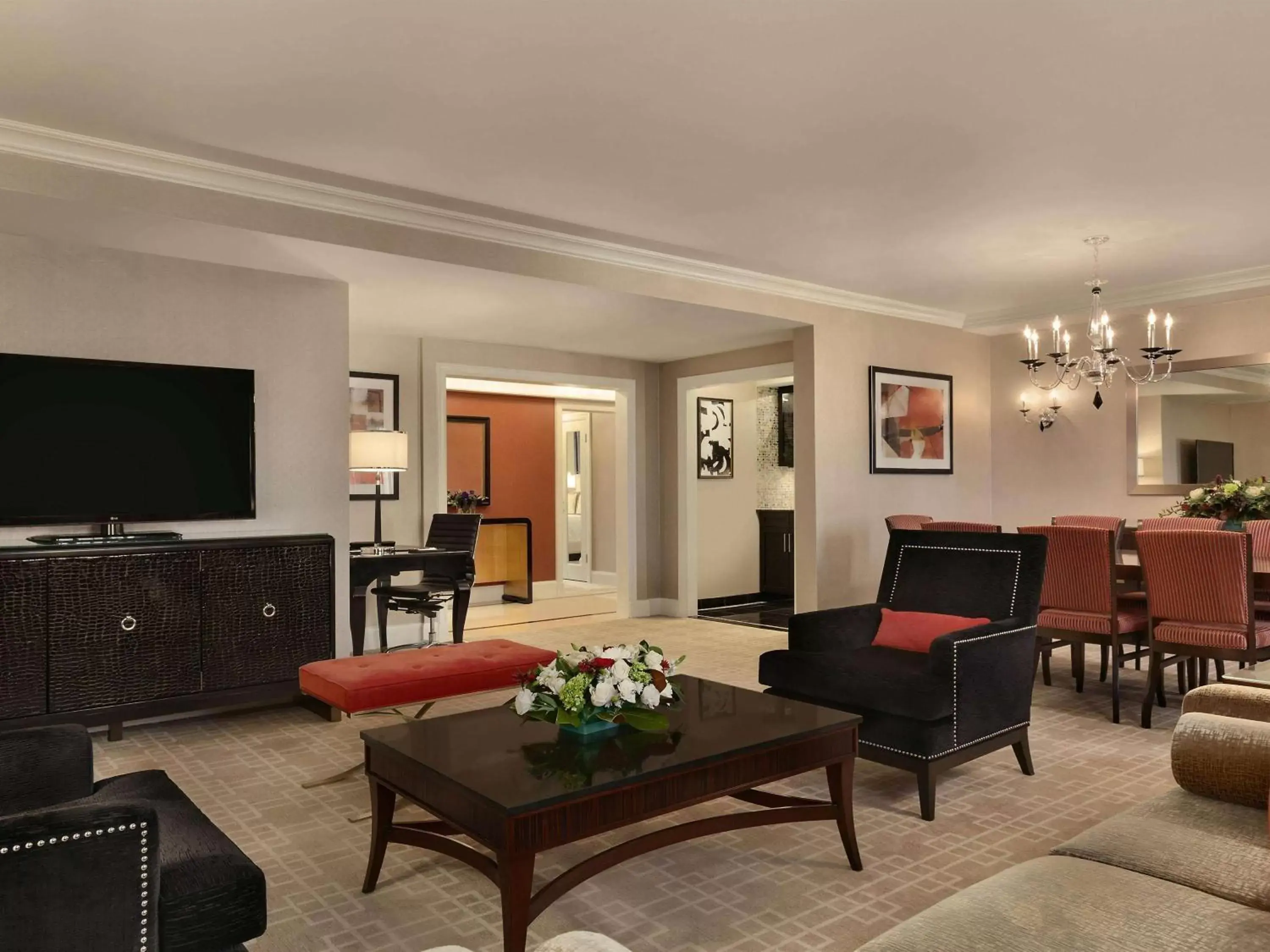 Bedroom in Fairmont Royal York Hotel