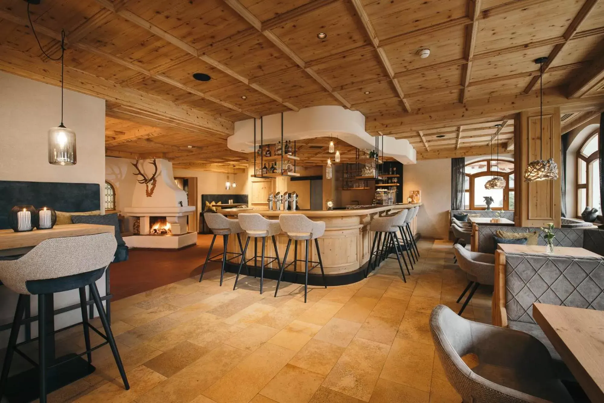 Lounge or bar, Restaurant/Places to Eat in Alpenhotel Kindl