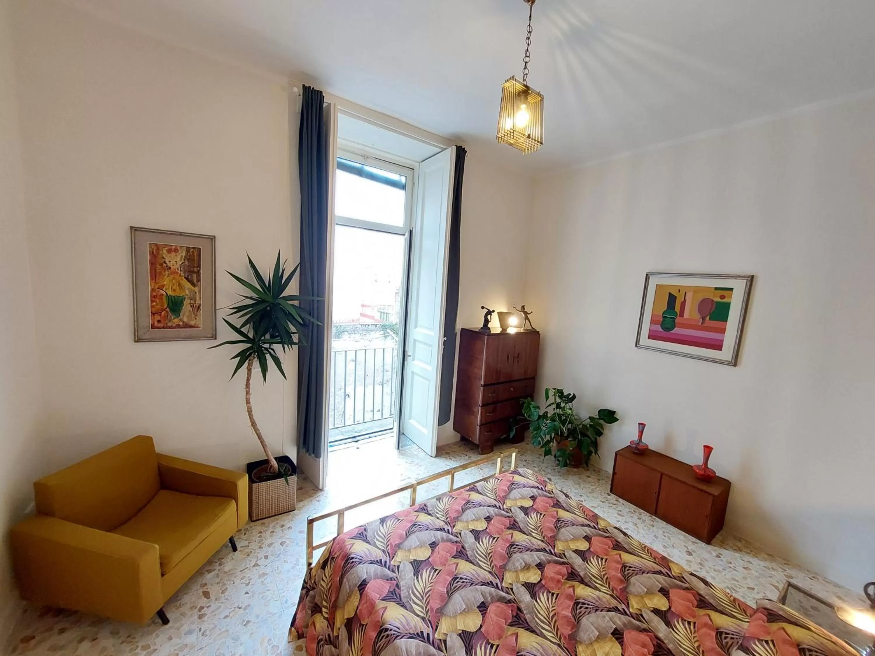 Photo of the whole room in B&B Palazzo Carafa di Montorio