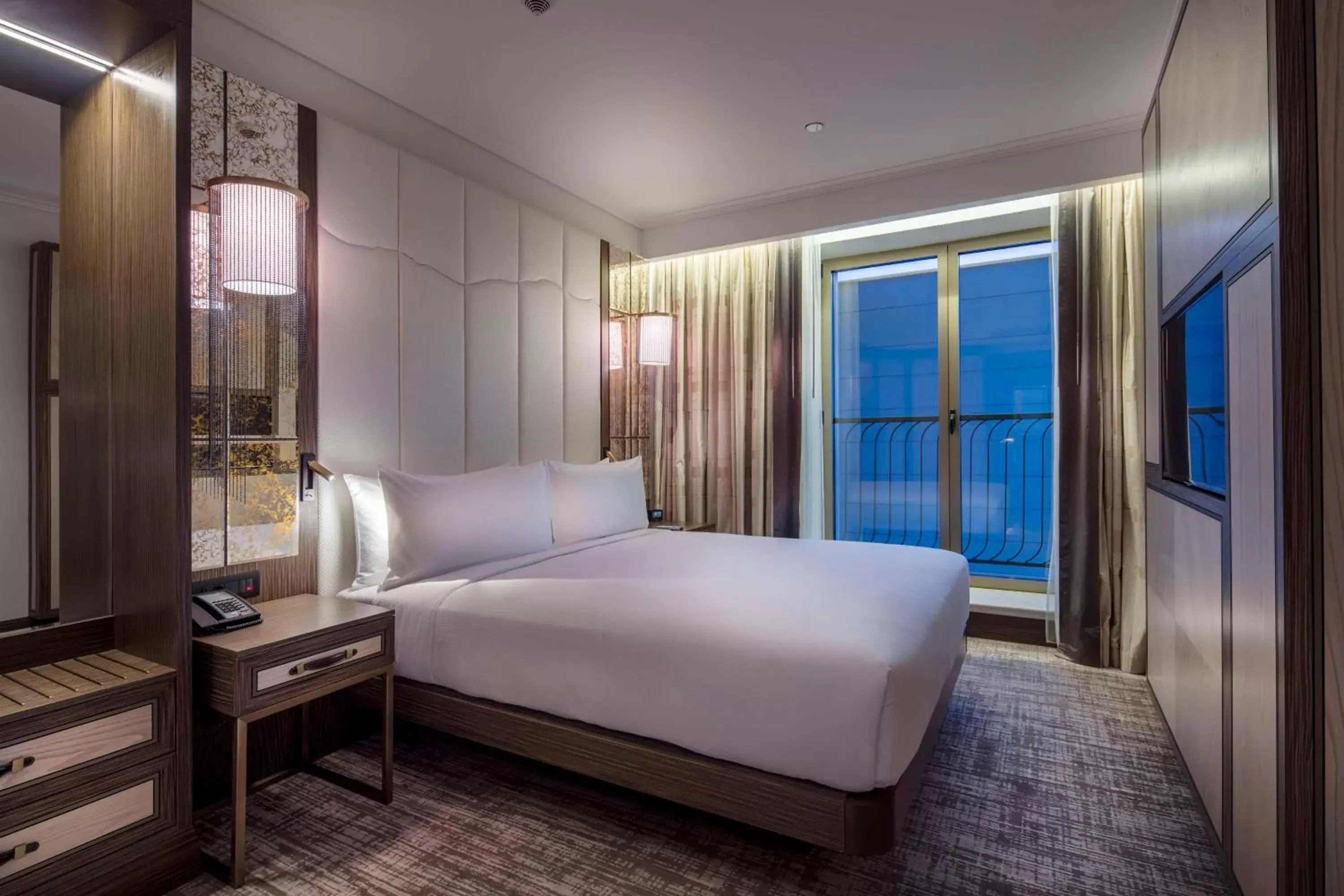 View (from property/room), Bed in Hilton Podgorica Crna Gora View (from property/room), Bed in Hilton Podgorica Crna Gora