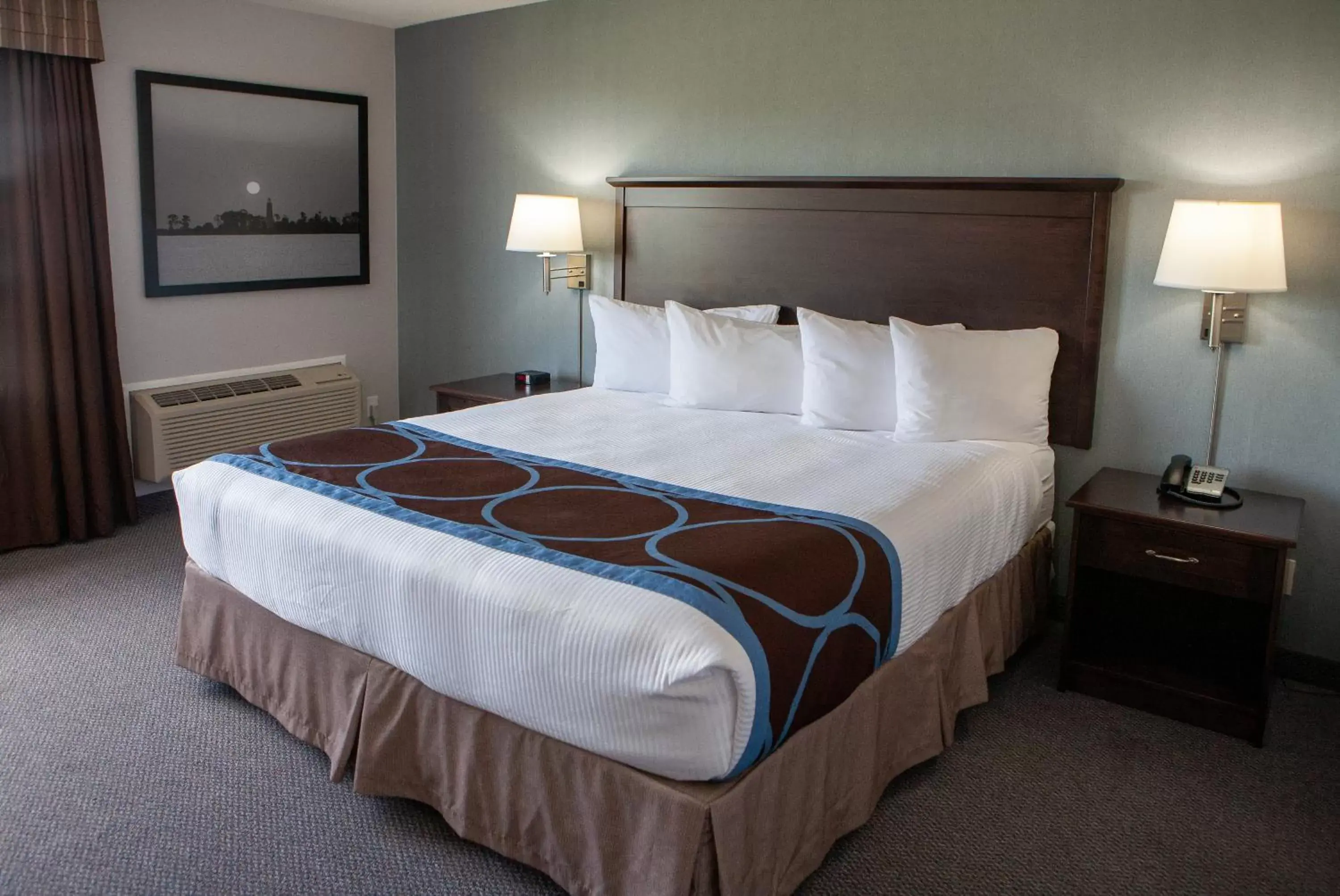 King Business Room with Park View - Non-Smoking in Super 8 by Wyndham Port Elgin